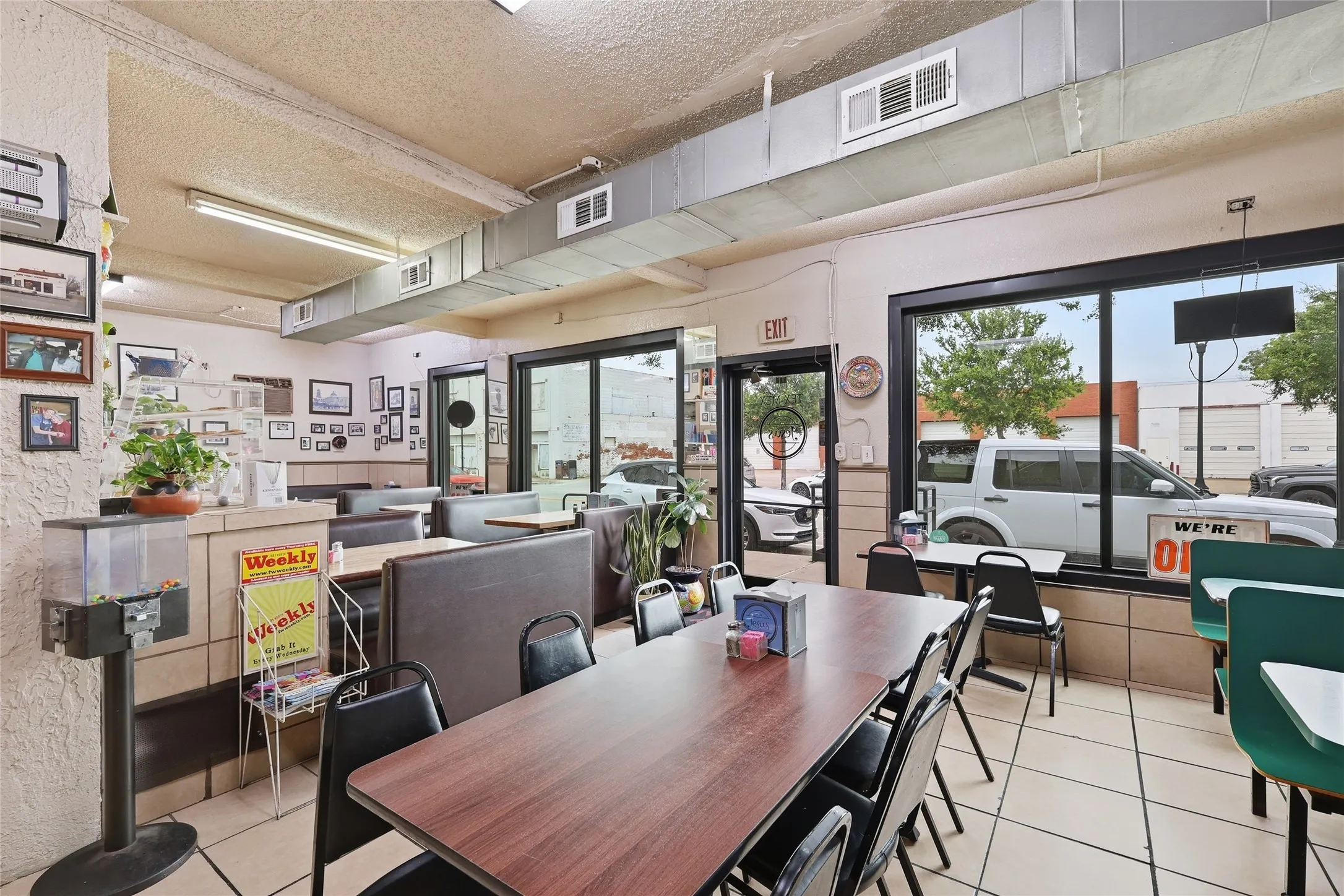 Business For Sale in Tarrant County , 810 S Main Street, Fort Worth, Texas 76104, 0, 0, Garage spaces, 0 Sqft, built in 1952, Price $3,100,000, mls#21278655, Real Estate Agent in Fort Worth, Homes For Sale in Tarrant county, Homes For Sale in Fort Worth, Realtor in Fort Worth Texas, Real Estate Brokerage Independent Realty Texas, Luminita Cordes Realtor