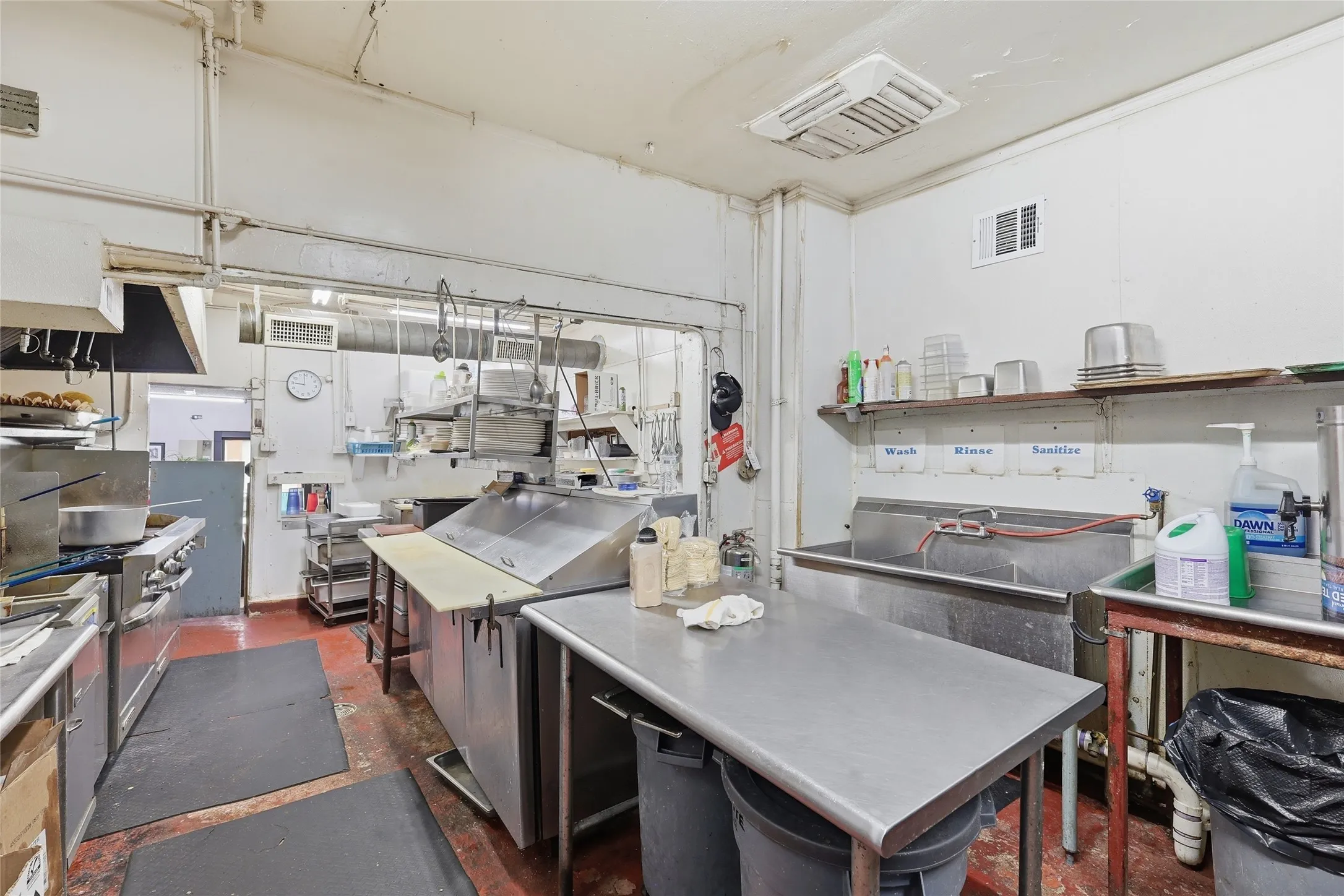 Business For Sale in Tarrant County , 810 S Main Street, Fort Worth, Texas 76104, 0, 0, Garage spaces, 0 Sqft, built in 1952, Price $3,100,000, mls#21278655, Real Estate Agent in Fort Worth, Homes For Sale in Tarrant county, Homes For Sale in Fort Worth, Realtor in Fort Worth Texas, Real Estate Brokerage Independent Realty Texas, Luminita Cordes Realtor