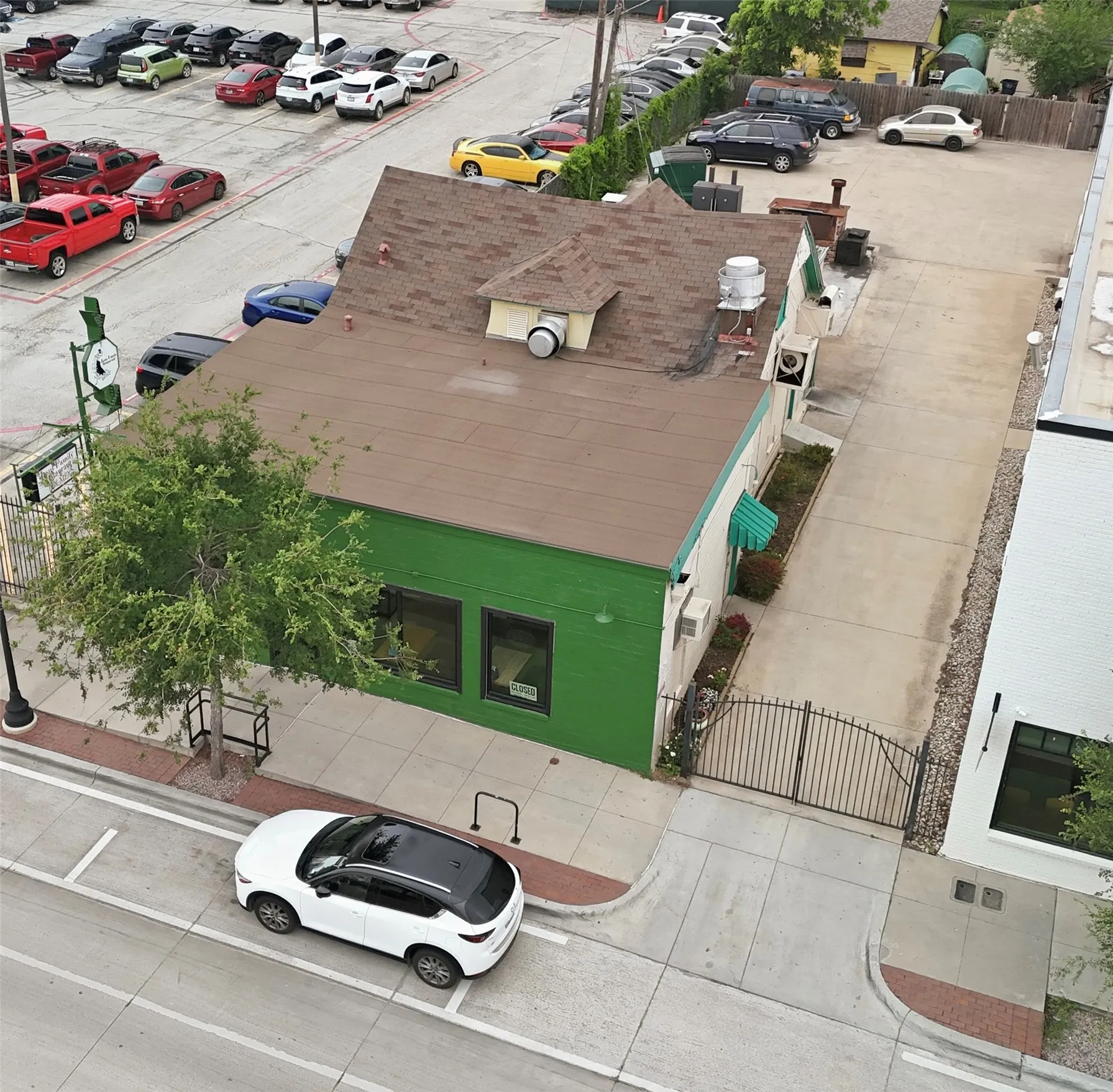 Business For Sale in Tarrant County , 810 S Main Street, Fort Worth, Texas 76104, 0, 0, Garage spaces, 0 Sqft, built in 1952, Price $3,100,000, mls#21278655, Real Estate Agent in Fort Worth, Homes For Sale in Tarrant county, Homes For Sale in Fort Worth, Realtor in Fort Worth Texas, Real Estate Brokerage Independent Realty Texas, Luminita Cordes Realtor