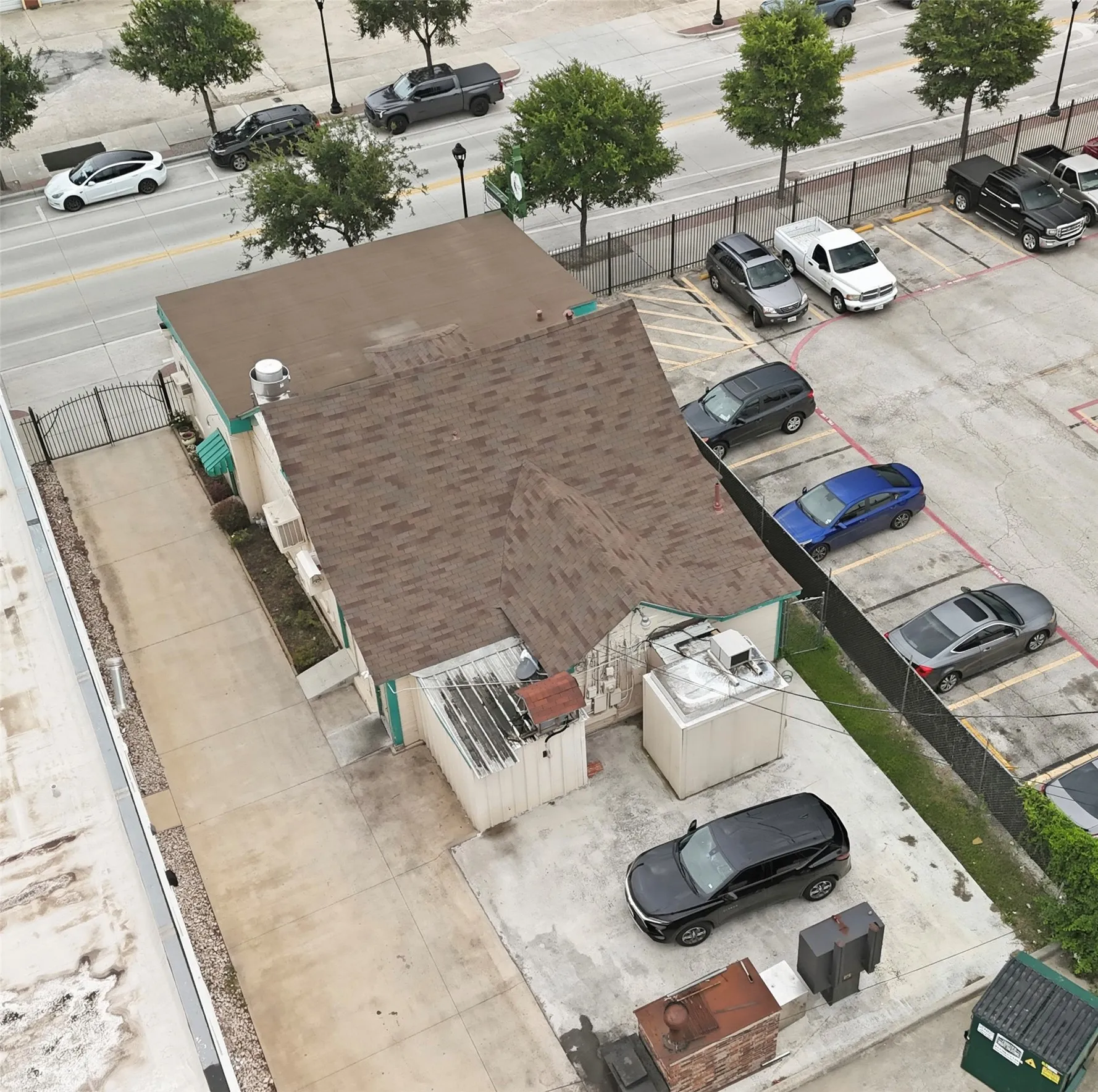Business For Sale in Tarrant County , 810 S Main Street, Fort Worth, Texas 76104, 0, 0, Garage spaces, 0 Sqft, built in 1952, Price $3,100,000, mls#21278655, Real Estate Agent in Fort Worth, Homes For Sale in Tarrant county, Homes For Sale in Fort Worth, Realtor in Fort Worth Texas, Real Estate Brokerage Independent Realty Texas, Luminita Cordes Realtor