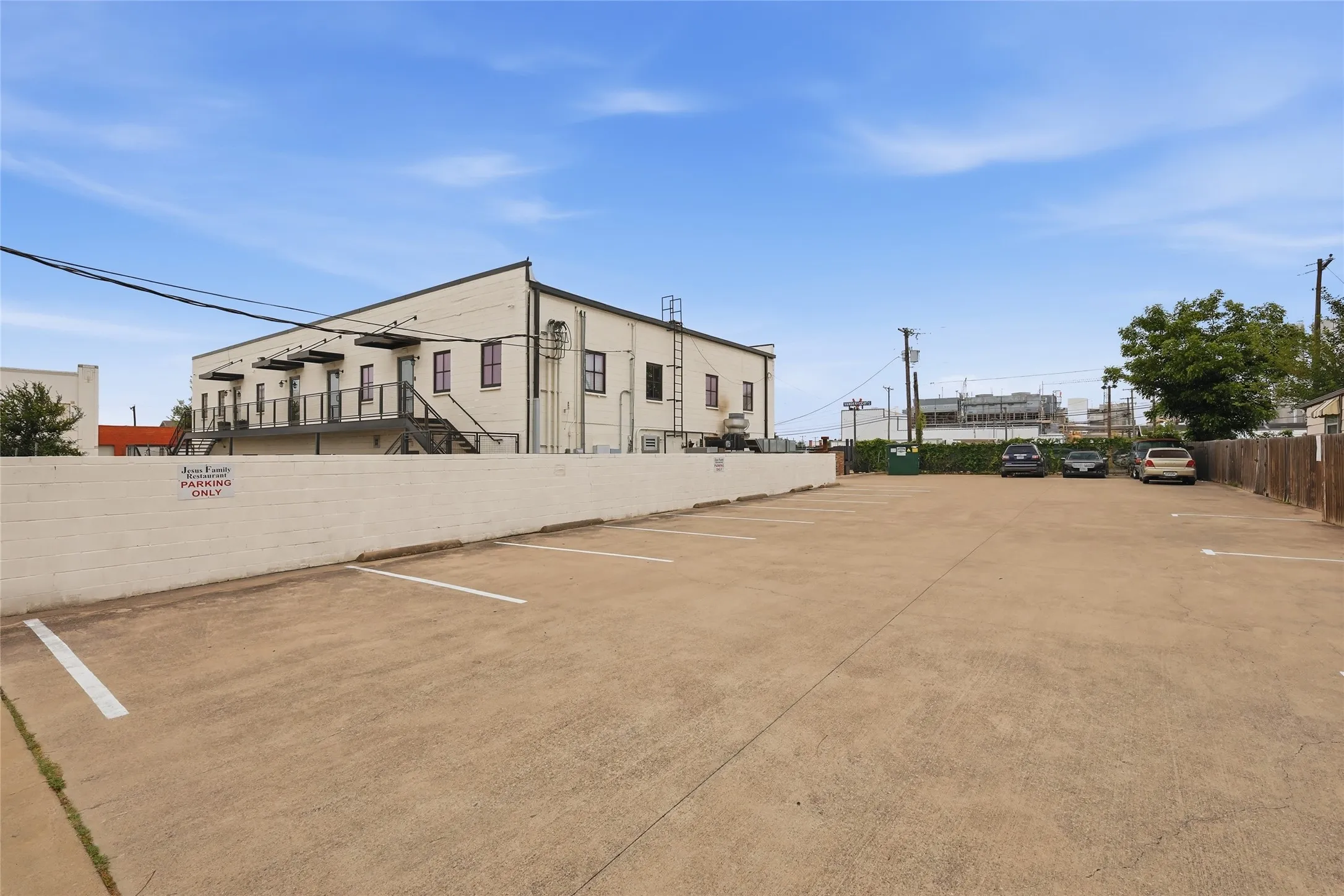 Business For Sale in Tarrant County , 810 S Main Street, Fort Worth, Texas 76104, 0, 0, Garage spaces, 0 Sqft, built in 1952, Price $3,100,000, mls#21278655, Real Estate Agent in Fort Worth, Homes For Sale in Tarrant county, Homes For Sale in Fort Worth, Realtor in Fort Worth Texas, Real Estate Brokerage Independent Realty Texas, Luminita Cordes Realtor