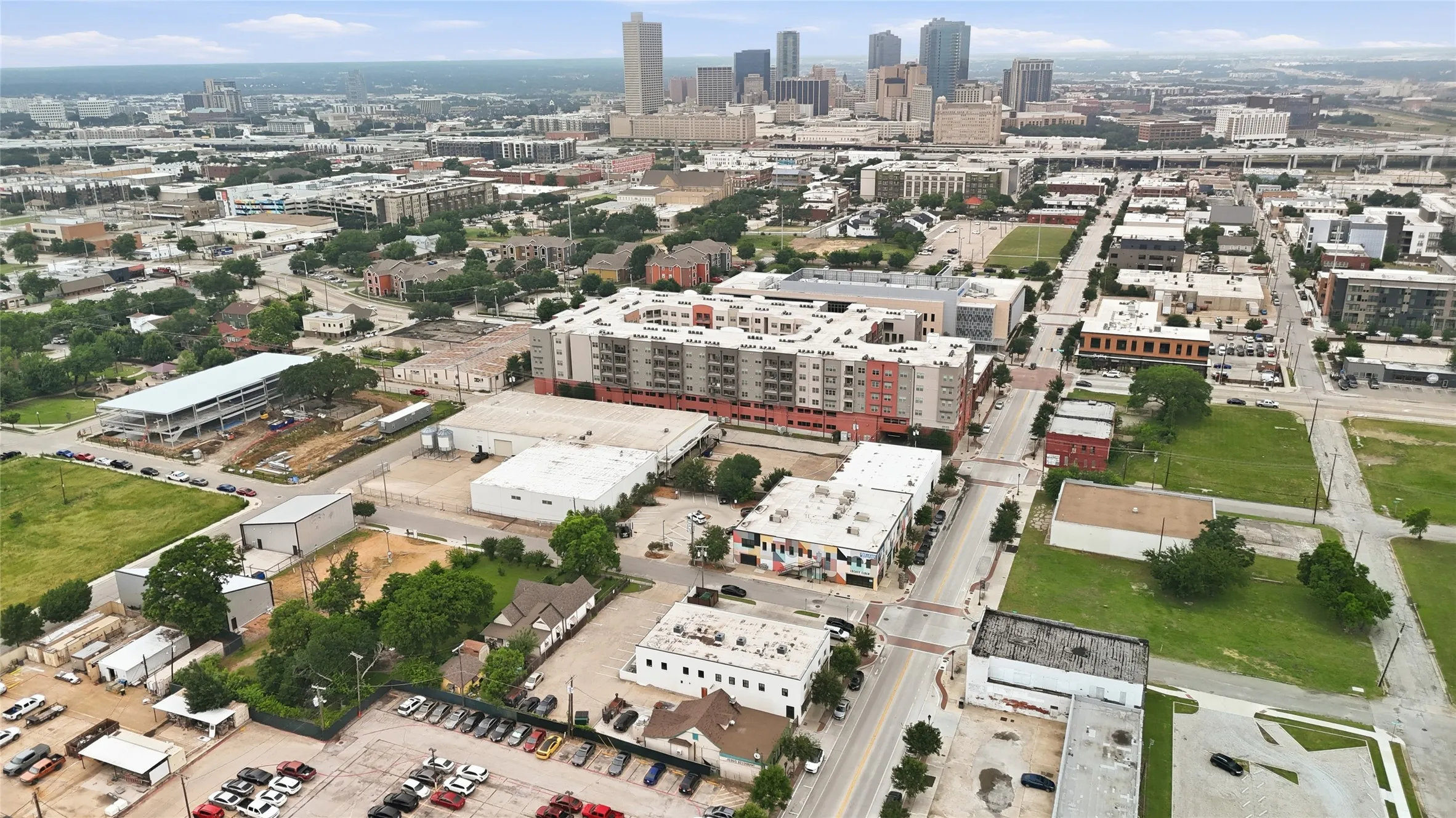 Business For Sale in Tarrant County , 810 S Main Street, Fort Worth, Texas 76104, 0, 0, Garage spaces, 0 Sqft, built in 1952, Price $3,100,000, mls#21278655, Real Estate Agent in Fort Worth, Homes For Sale in Tarrant county, Homes For Sale in Fort Worth, Realtor in Fort Worth Texas, Real Estate Brokerage Independent Realty Texas, Luminita Cordes Realtor