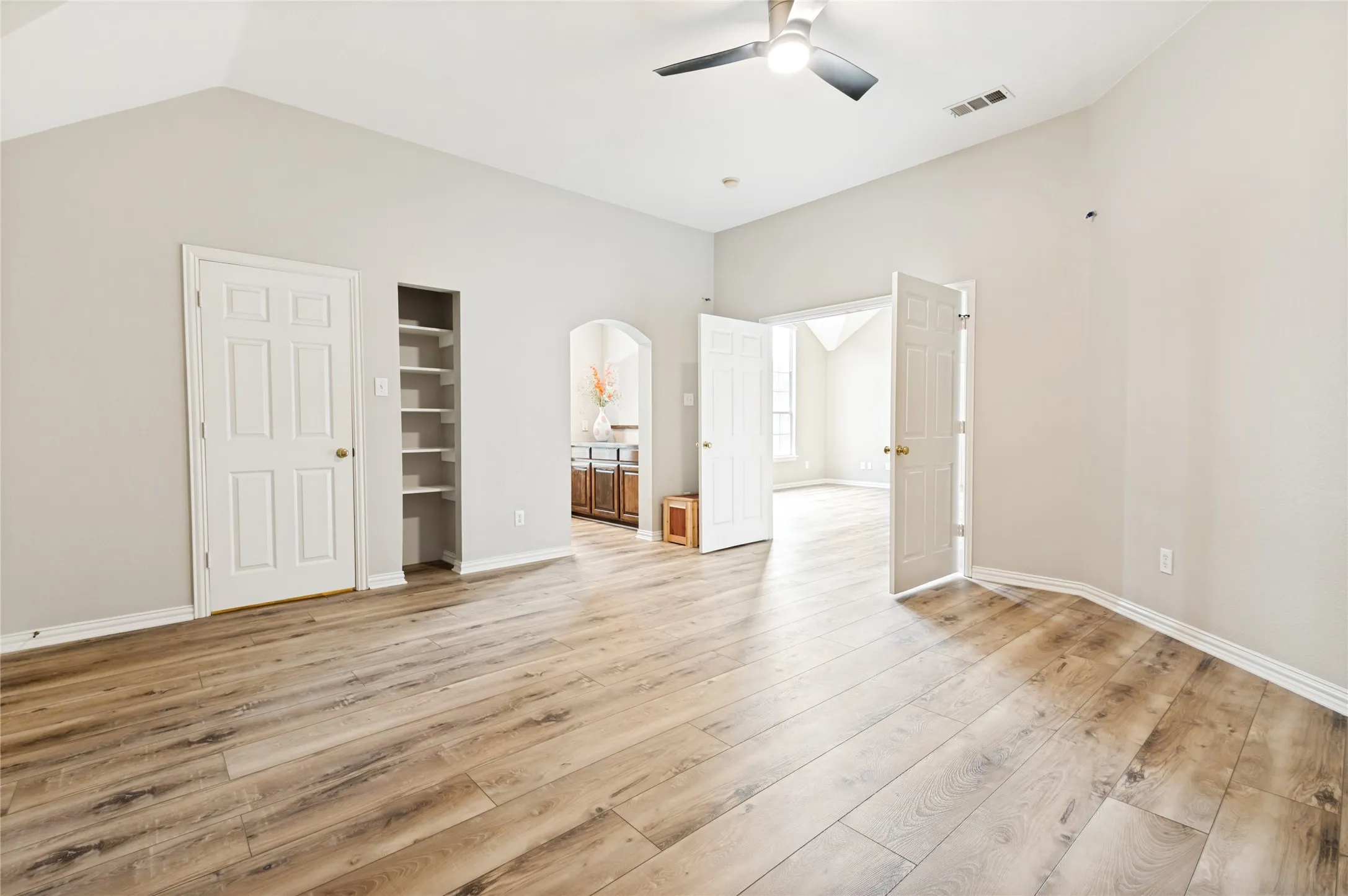 Single Family Residence For Sale in Collin County , 108 Appalachian Way, Mc Kinney, Texas 75071, 5 Bedroom, 4 Bathroom, 3 Garage spaces, 4,127 Sqft, built in 2001, mls#21269339, Real Estate Agent in Mc Kinney, Homes For Sale in Collin county, Homes For Sale in Mc Kinney, Realtor in Mc Kinney Texas, Real Estate Brokerage Independent Realty Texas, Luminita Cordes Realtor