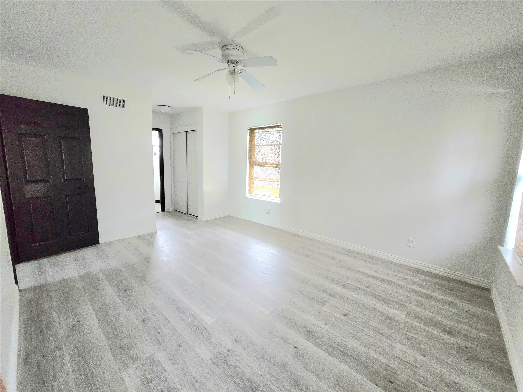 Large primary room
