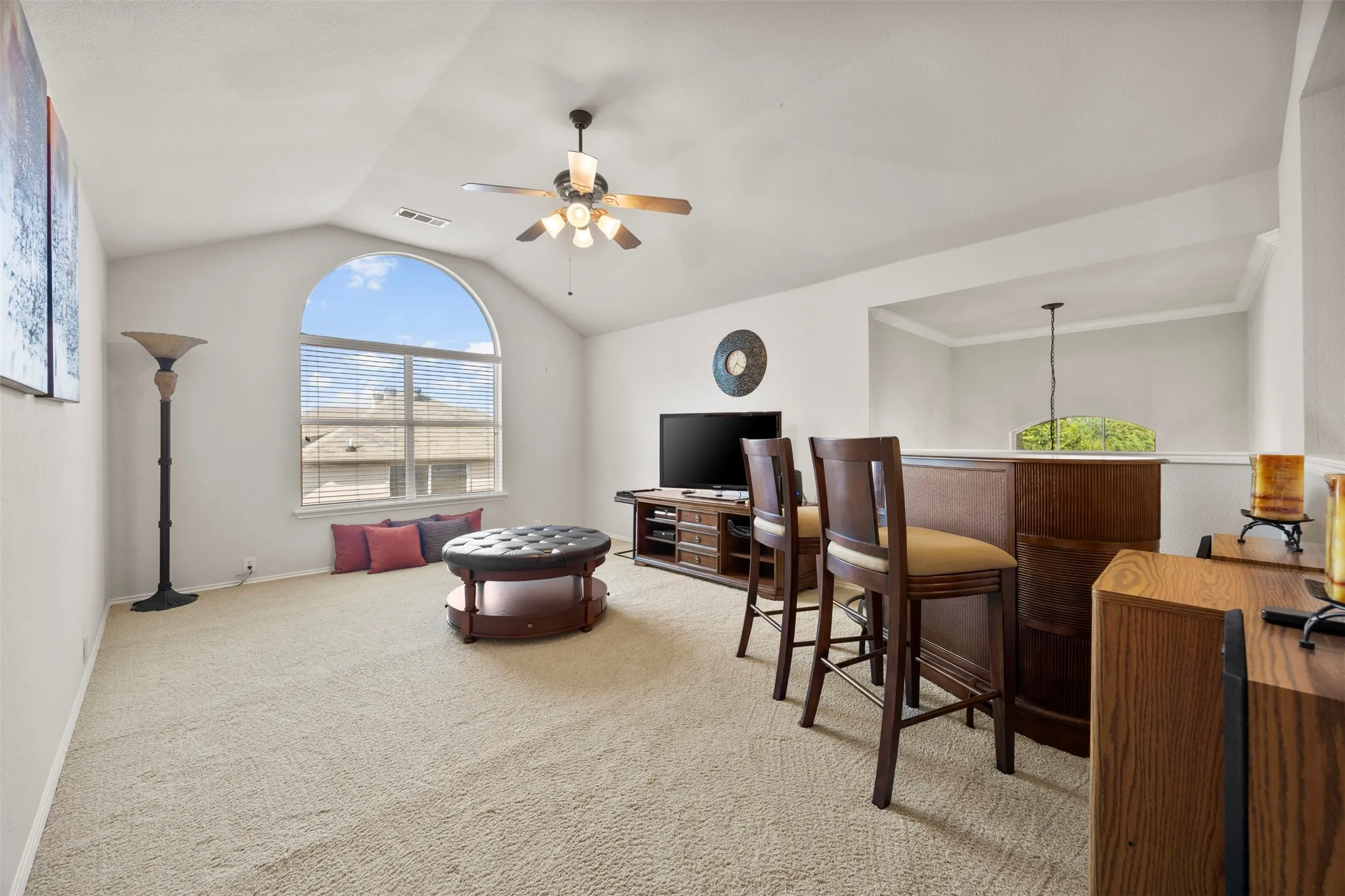 Single Family Residence For Sale in Tarrant County , 1759 Sunset Ridge Drive, Grand Prairie, Texas 75050, 4 Bedroom, 3 Bathroom, 2 Garage spaces, 3,139 Sqft, built in 2002, mls#21279957, Real Estate Agent in Grand Prairie, Homes For Sale in Tarrant county, Homes For Sale in Grand Prairie, Realtor in Grand Prairie Texas, Real Estate Brokerage Independent Realty Texas, Luminita Cordes Realtor