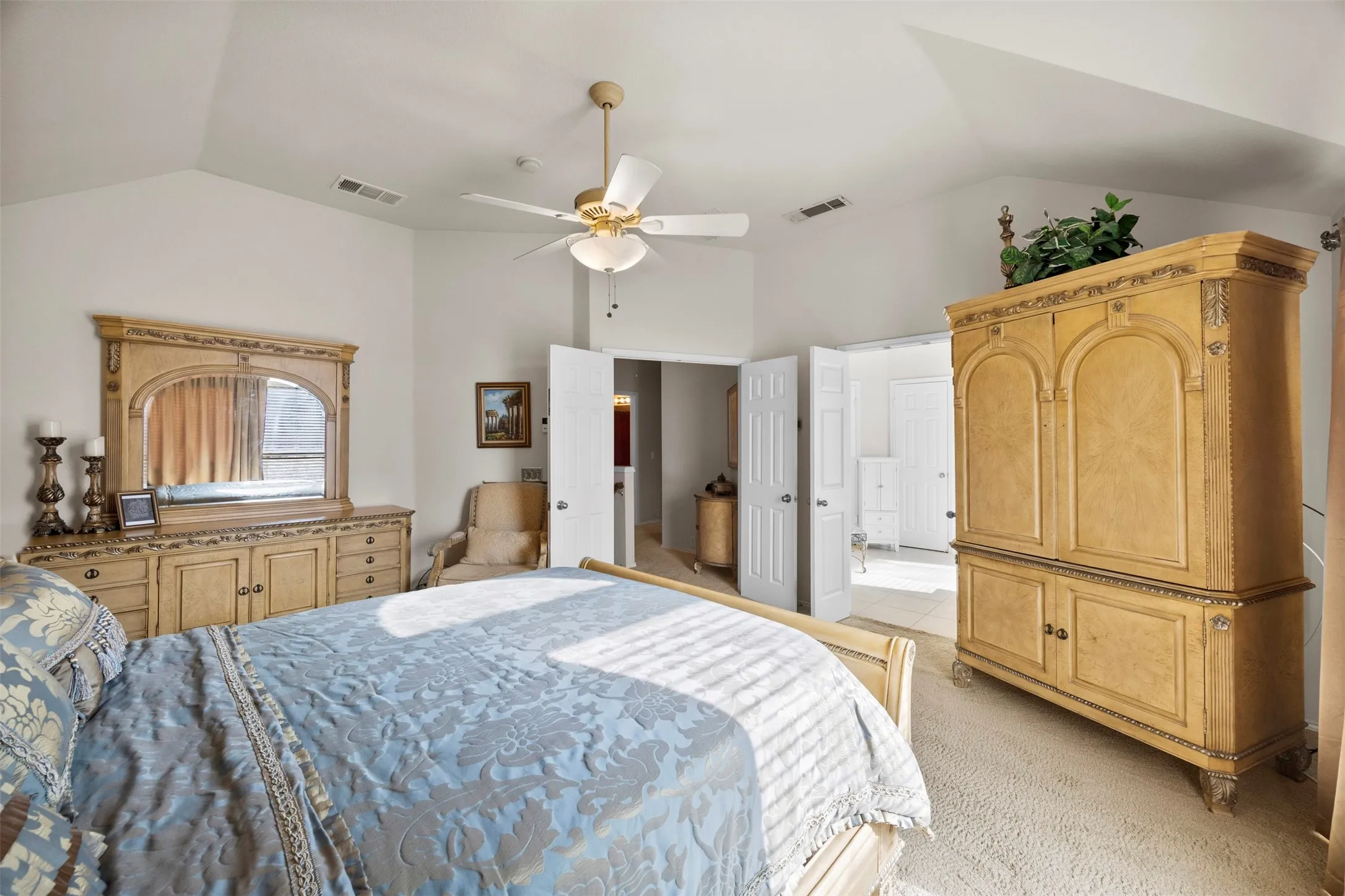 Single Family Residence For Sale in Tarrant County , 1759 Sunset Ridge Drive, Grand Prairie, Texas 75050, 4 Bedroom, 3 Bathroom, 2 Garage spaces, 3,139 Sqft, built in 2002, mls#21279957, Real Estate Agent in Grand Prairie, Homes For Sale in Tarrant county, Homes For Sale in Grand Prairie, Realtor in Grand Prairie Texas, Real Estate Brokerage Independent Realty Texas, Luminita Cordes Realtor