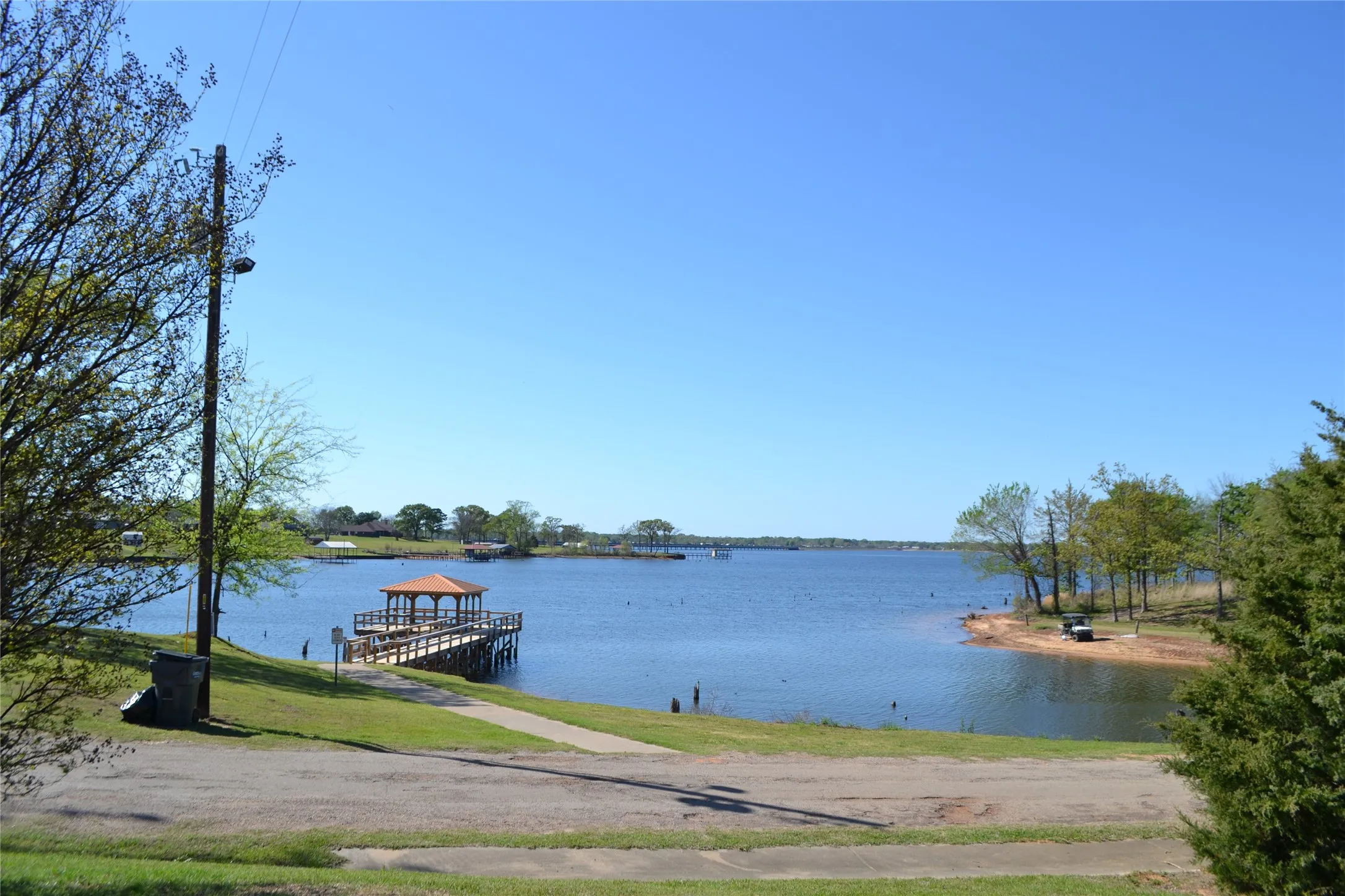 Mobile Home For Sale in Wood County , 339 Indian Gap, Quitman, Texas 75783, 1 Bedroom, 1 Bathroom, Garage spaces, 416 Sqft, built in 2023, mls#21280001, Real Estate Agent in Quitman, Homes For Sale in Wood county, Homes For Sale in Quitman, Realtor in Quitman Texas, Real Estate Brokerage Independent Realty Texas, Luminita Cordes Realtor