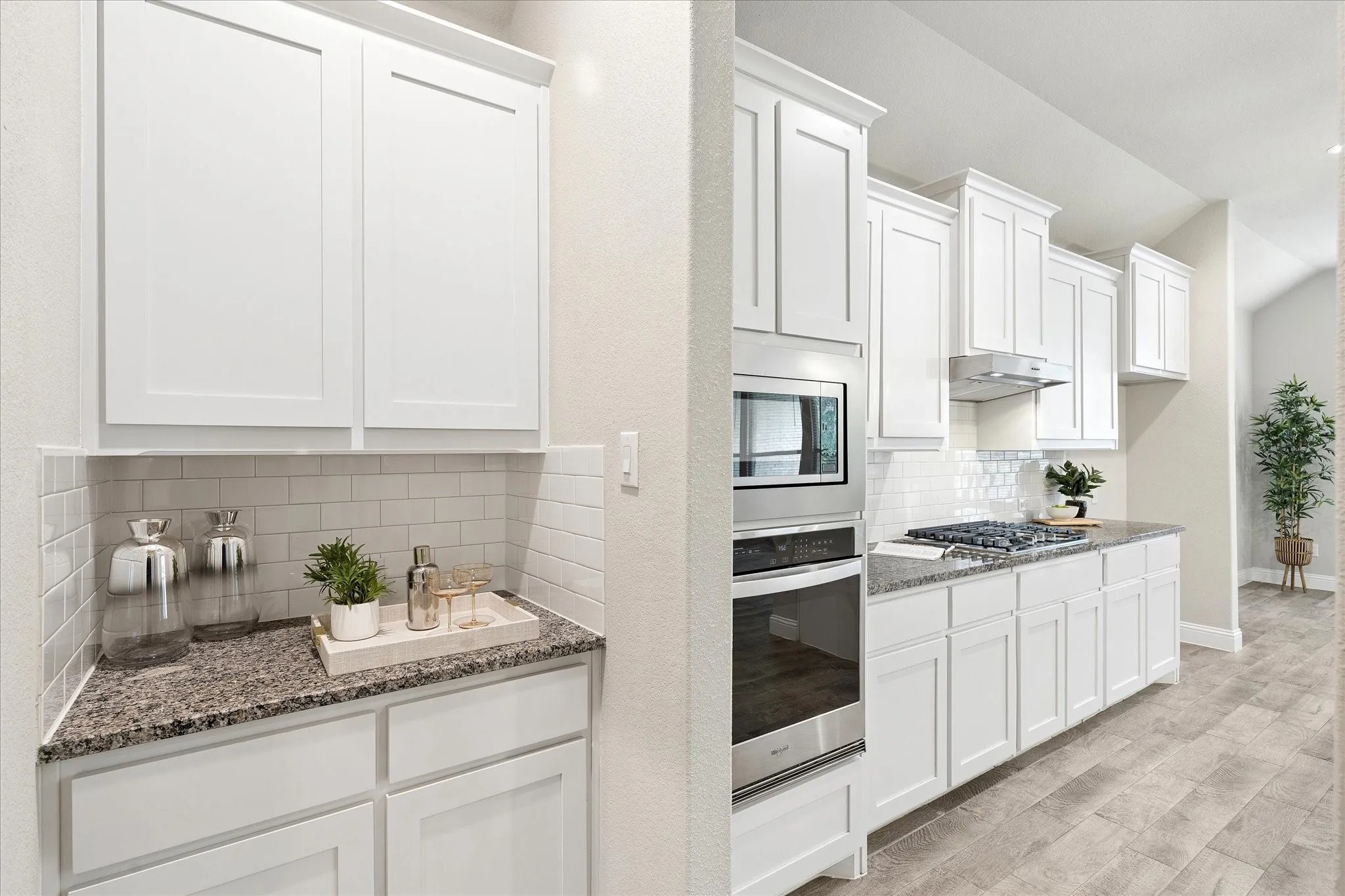 Single Family Residence For Sale in Tarrant County , 1010 Silver Oak Drive, Mansfield, Texas 76063, 4 Bedroom, 3 Bathroom, 2 Garage spaces, 2,412 Sqft, built in 2022, mls#21279730, Real Estate Agent in Mansfield, Homes For Sale in Tarrant county, Homes For Sale in Mansfield, Realtor in Mansfield Texas, Real Estate Brokerage Independent Realty Texas, Luminita Cordes Realtor