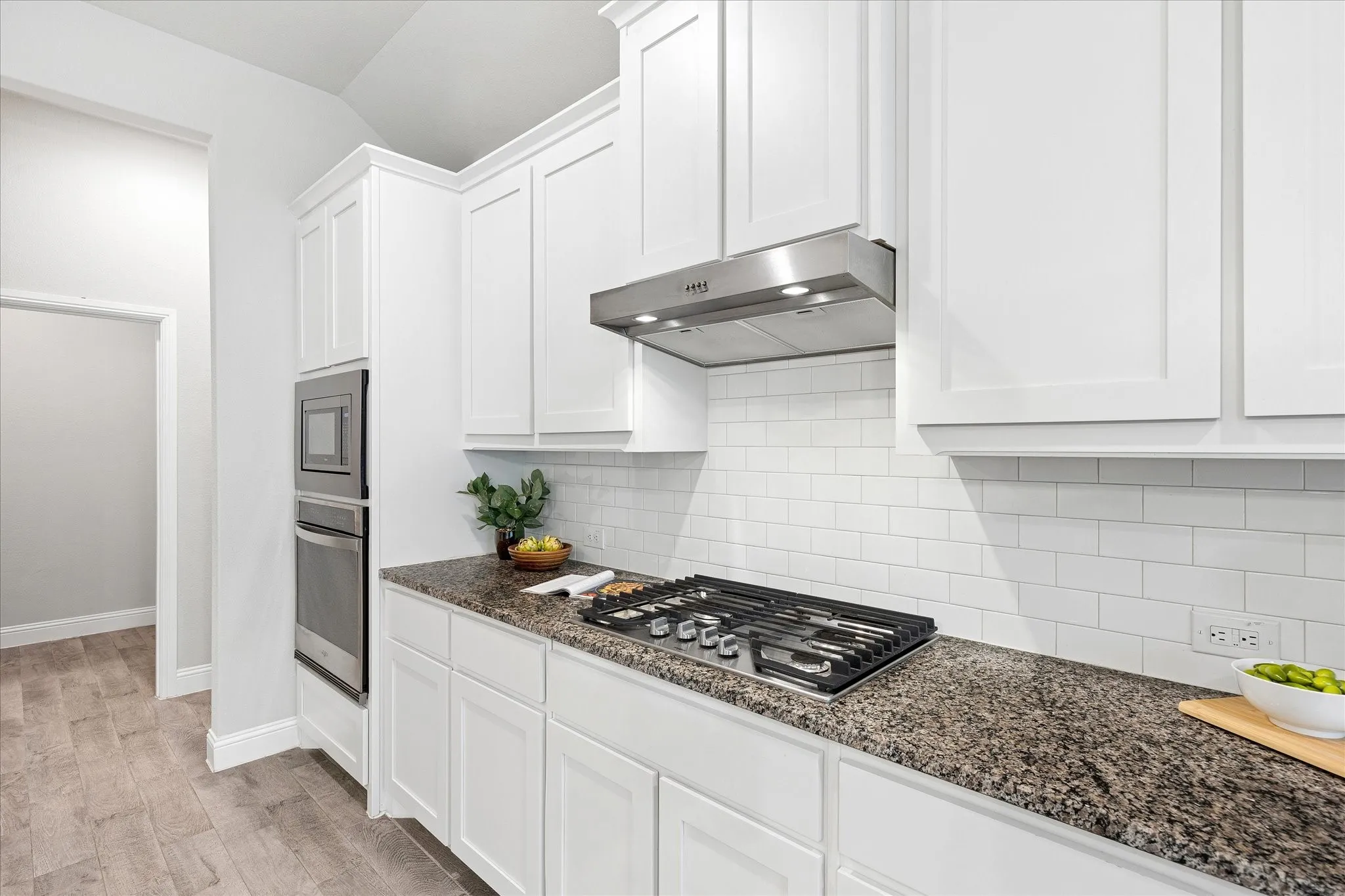 Single Family Residence For Sale in Tarrant County , 1010 Silver Oak Drive, Mansfield, Texas 76063, 4 Bedroom, 3 Bathroom, 2 Garage spaces, 2,412 Sqft, built in 2022, mls#21279730, Real Estate Agent in Mansfield, Homes For Sale in Tarrant county, Homes For Sale in Mansfield, Realtor in Mansfield Texas, Real Estate Brokerage Independent Realty Texas, Luminita Cordes Realtor