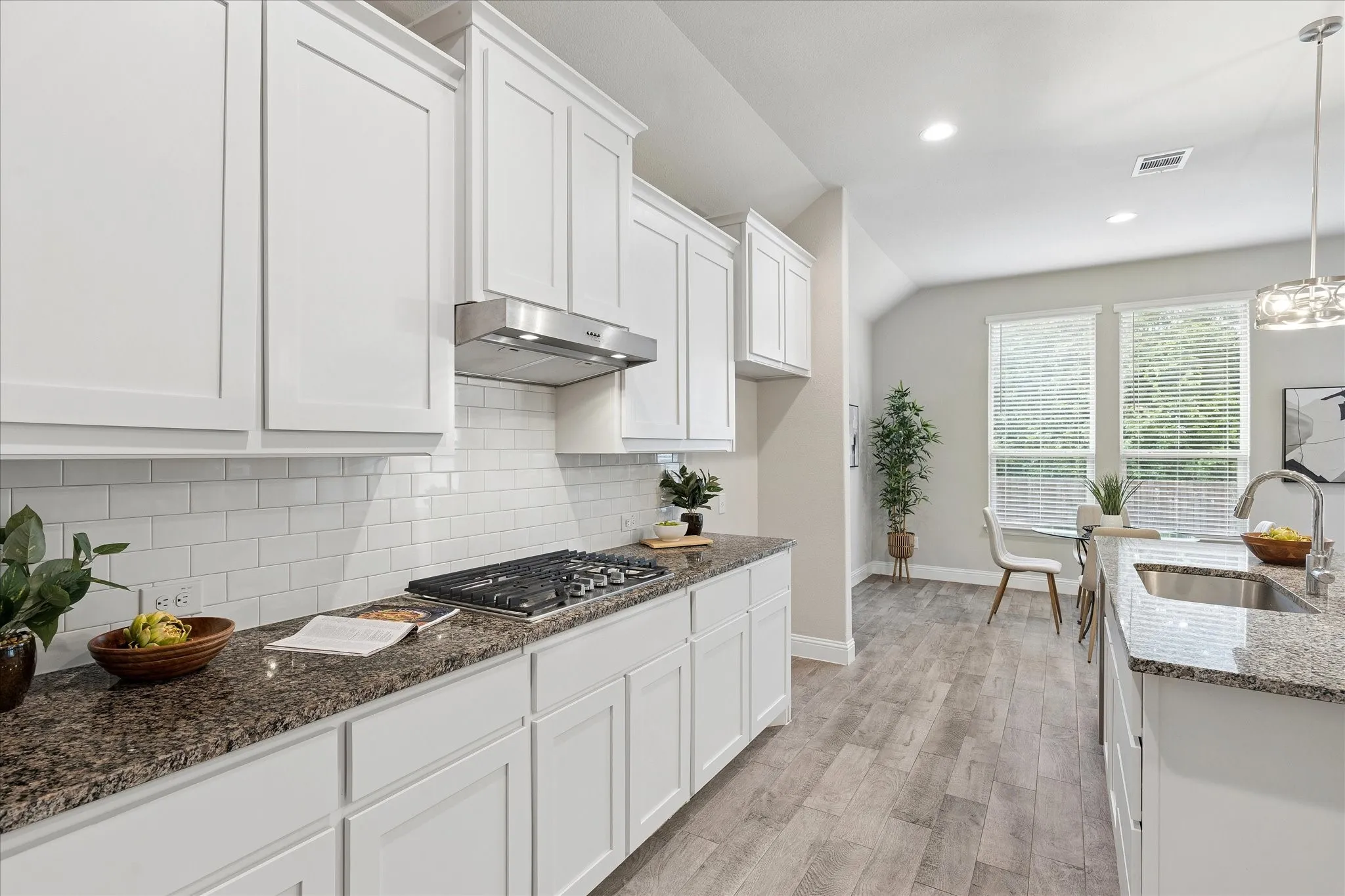 Single Family Residence For Sale in Tarrant County , 1010 Silver Oak Drive, Mansfield, Texas 76063, 4 Bedroom, 3 Bathroom, 2 Garage spaces, 2,412 Sqft, built in 2022, mls#21279730, Real Estate Agent in Mansfield, Homes For Sale in Tarrant county, Homes For Sale in Mansfield, Realtor in Mansfield Texas, Real Estate Brokerage Independent Realty Texas, Luminita Cordes Realtor