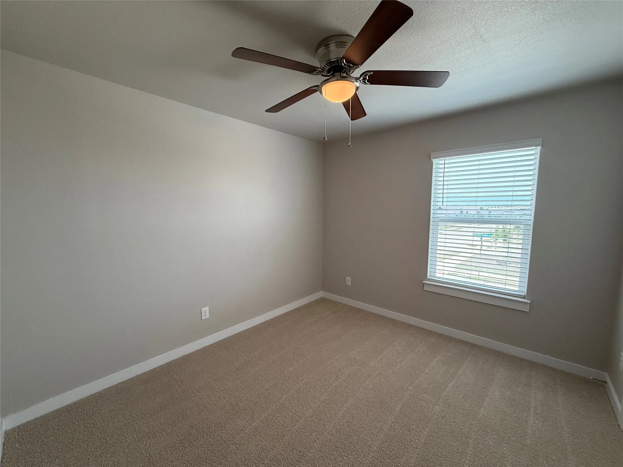 Single Family Residence For Sale in Johnson County , 1600 Battery Park Drive, Alvarado, Texas 76009, 4 Bedroom, 3 Bathroom, 2 Garage spaces, 2,507 Sqft, built in 2022, mls#21280022, Real Estate Agent in Alvarado, Homes For Sale in Johnson county, Homes For Sale in Alvarado, Realtor in Alvarado Texas, Real Estate Brokerage Independent Realty Texas, Luminita Cordes Realtor