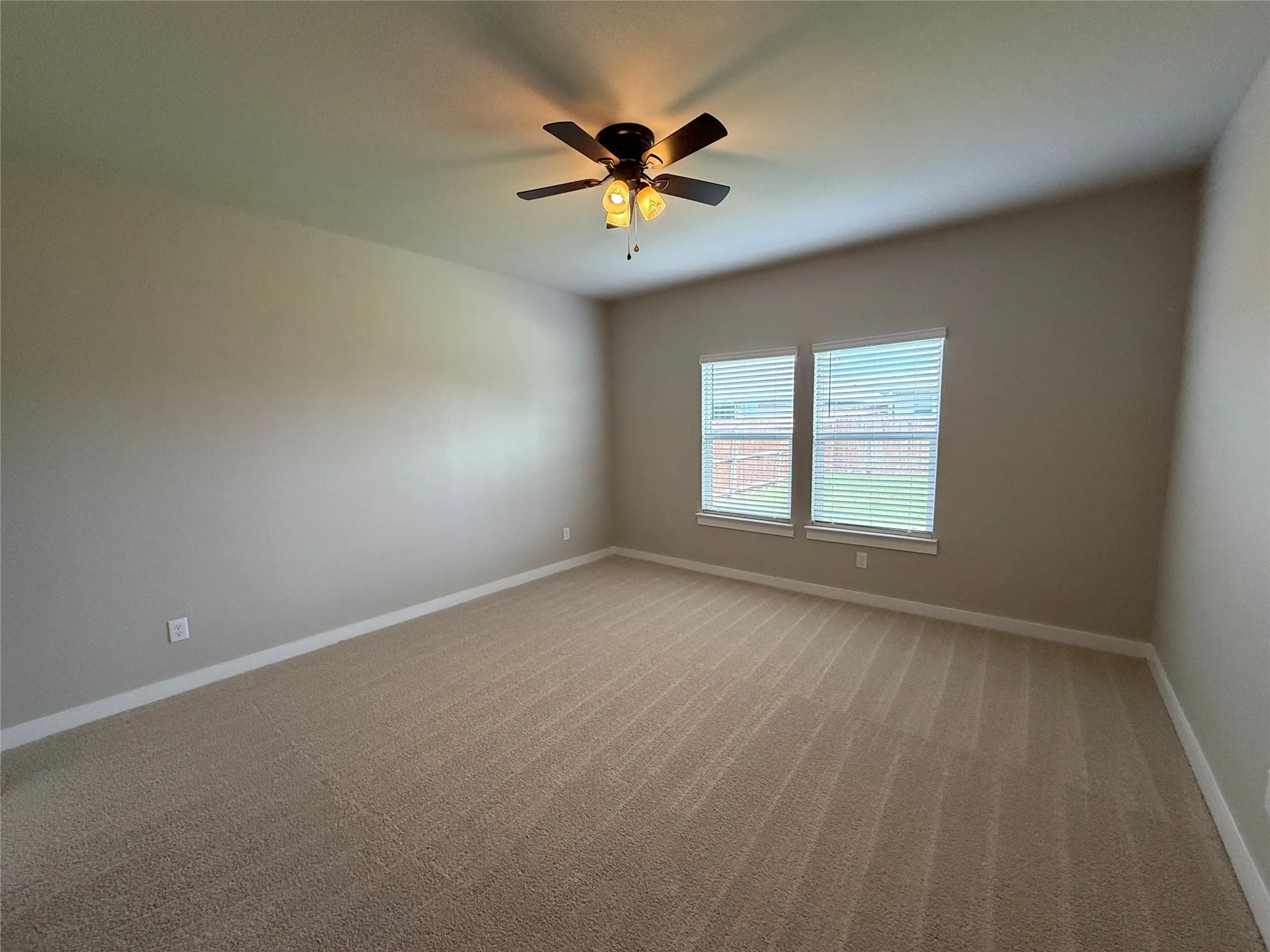 Single Family Residence For Sale in Johnson County , 1600 Battery Park Drive, Alvarado, Texas 76009, 4 Bedroom, 3 Bathroom, 2 Garage spaces, 2,507 Sqft, built in 2022, mls#21280022, Real Estate Agent in Alvarado, Homes For Sale in Johnson county, Homes For Sale in Alvarado, Realtor in Alvarado Texas, Real Estate Brokerage Independent Realty Texas, Luminita Cordes Realtor