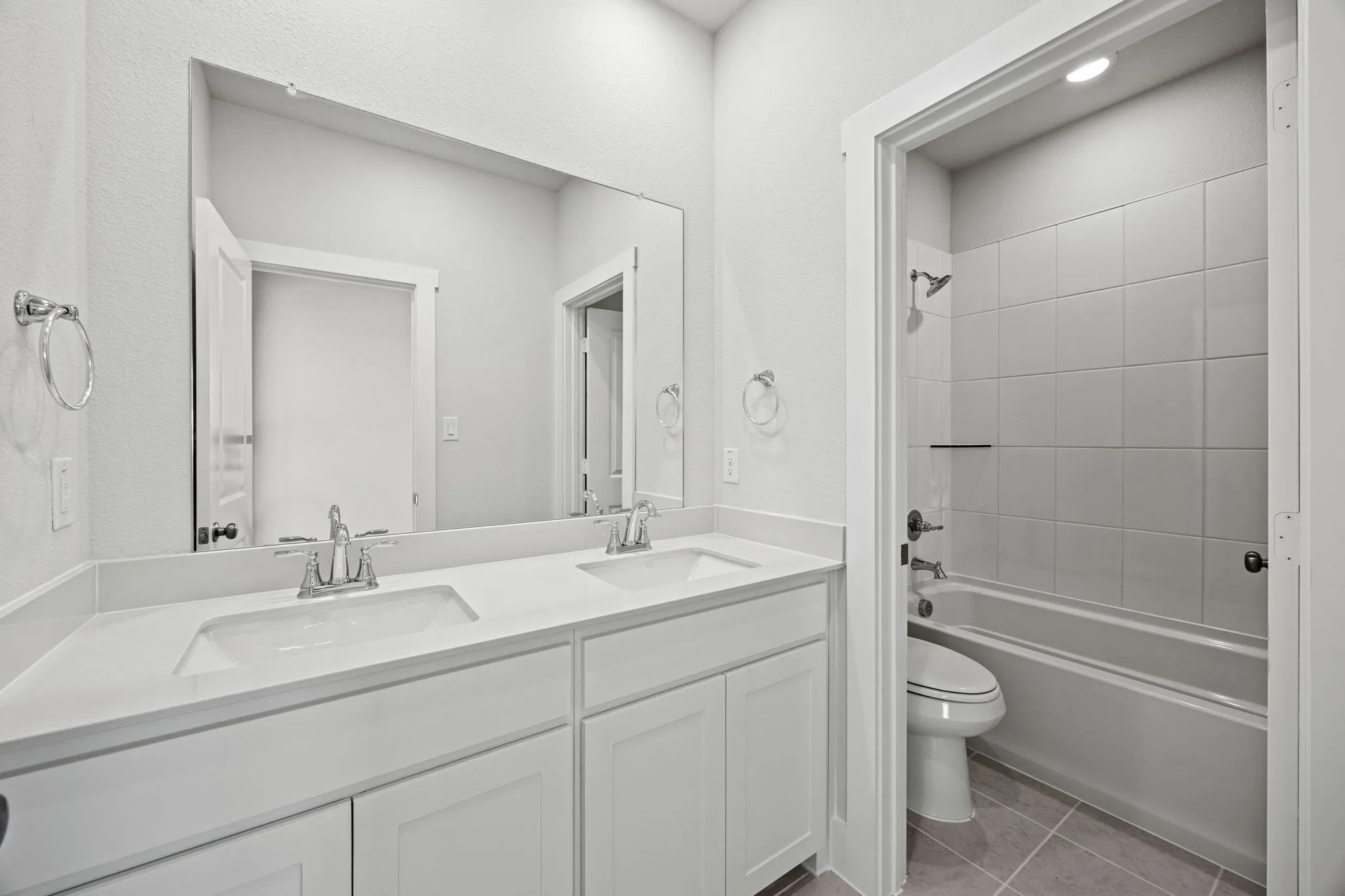 Single Family Residence For Sale in Collin County , 536 Stark Mews, Celina, Texas 75009, 4 Bedroom, 4 Bathroom, 2 Garage spaces, 3,080 Sqft, built in 2025, mls#21280008, Real Estate Agent in Celina, Homes For Sale in Collin county, Homes For Sale in Celina, Realtor in Celina Texas, Real Estate Brokerage Independent Realty Texas, Luminita Cordes Realtor