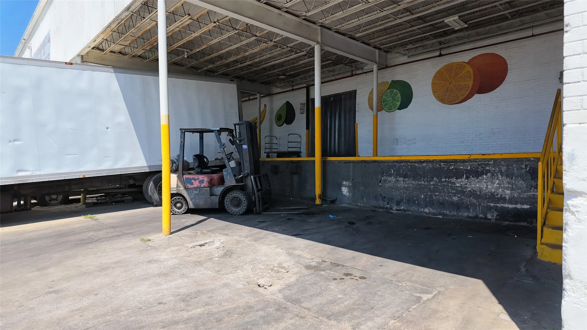 Warehouse For Sale in Dallas County , 510 S Good Latimer Expressway, Dallas, Texas 75226, 0, 0, Garage spaces, 0 Sqft, built in 1963, mls#21280037, Real Estate Agent in Dallas, Homes For Sale in Dallas county, Homes For Sale in Dallas, Realtor in Dallas Texas, Real Estate Brokerage Independent Realty Texas, Luminita Cordes Realtor
