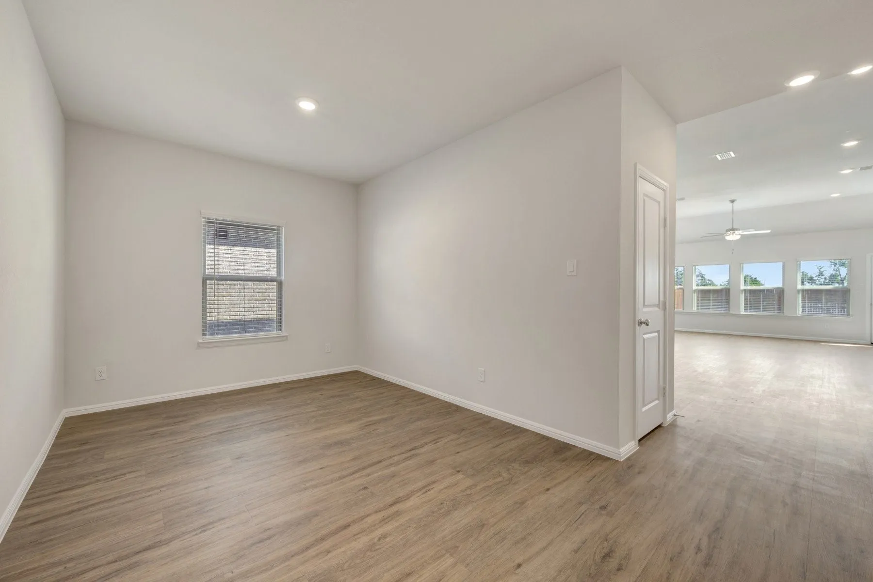 Single Family Residence For Sale in Denton County , 3220 Kingdom Drive, Denton, Texas 76208, 4 Bedroom, 3 Bathroom, 2 Garage spaces, 2,680 Sqft, built in 2026, mls#21263343, Real Estate Agent in Denton, Homes For Sale in Denton county, Homes For Sale in Denton, Realtor in Denton Texas, Real Estate Brokerage Independent Realty Texas, Luminita Cordes Realtor
