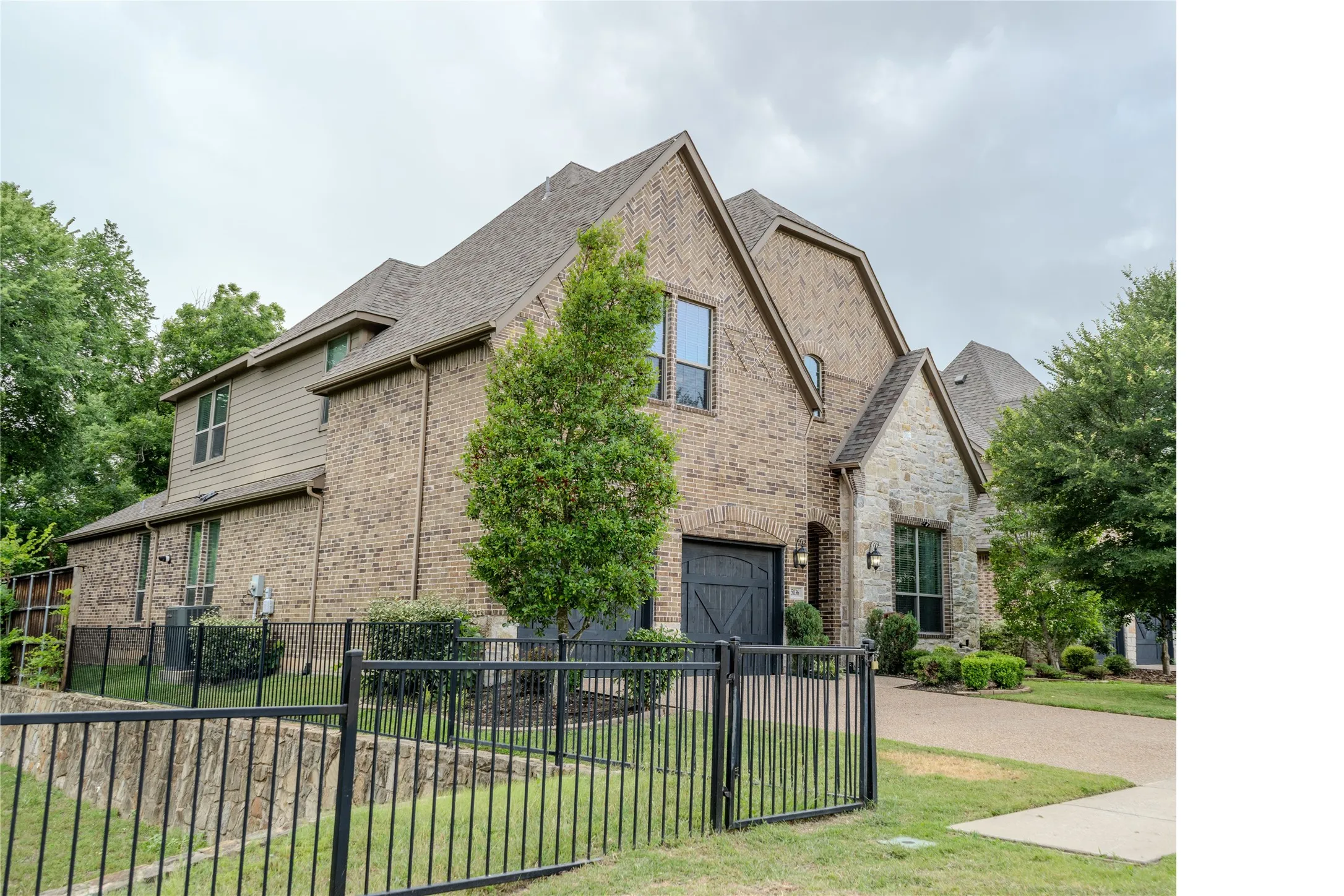 Single Family Residence For Sale in Collin County , 5036 Randolph Street, Plano, Texas 75074, 4 Bedroom, 4 Bathroom, 3 Garage spaces, 3,385 Sqft, built in 2017, mls#21280039, Real Estate Agent in Plano, Homes For Sale in Collin county, Homes For Sale in Plano, Realtor in Plano Texas, Real Estate Brokerage Independent Realty Texas, Luminita Cordes Realtor