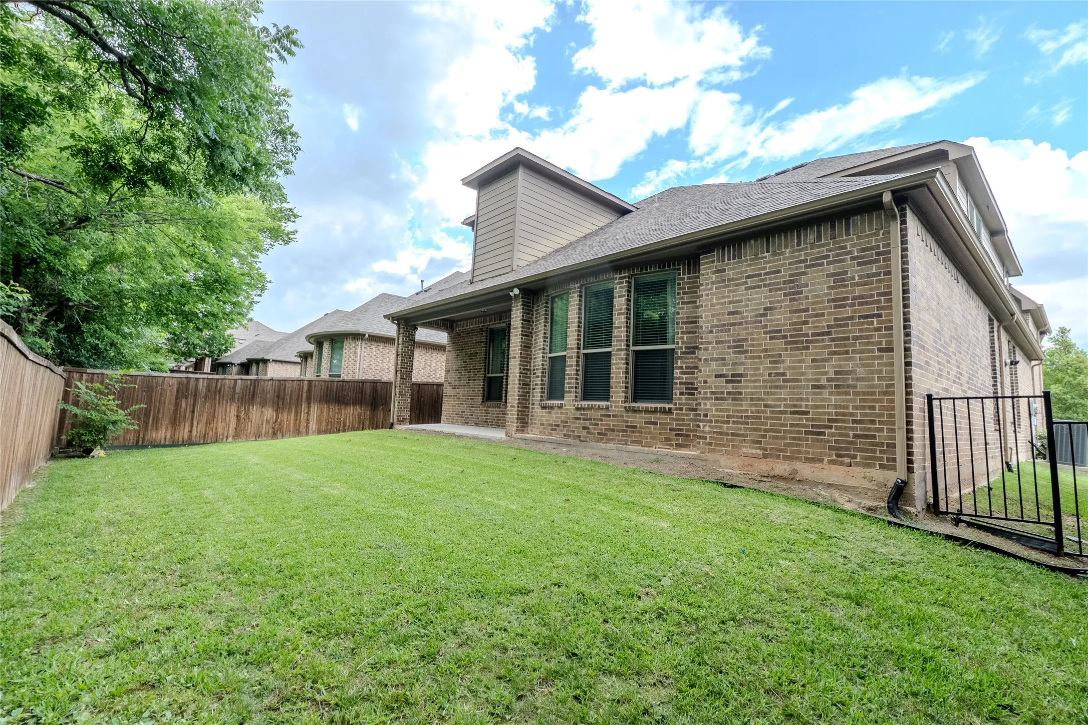 Single Family Residence For Sale in Collin County , 5036 Randolph Street, Plano, Texas 75074, 4 Bedroom, 4 Bathroom, 3 Garage spaces, 3,385 Sqft, built in 2017, mls#21280039, Real Estate Agent in Plano, Homes For Sale in Collin county, Homes For Sale in Plano, Realtor in Plano Texas, Real Estate Brokerage Independent Realty Texas, Luminita Cordes Realtor