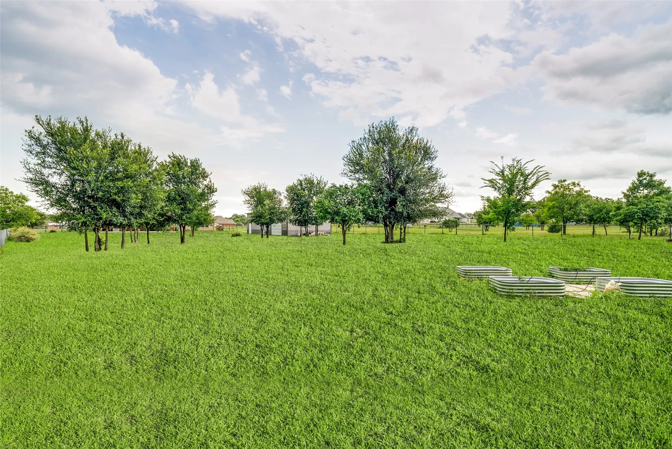 Single Family Residence For Sale in Parker County , 1013 Finney Drive, Weatherford, Texas 76085, 4 Bedroom, 3 Bathroom, 3 Garage spaces, 2,540 Sqft, built in 2022, mls#21279897, Real Estate Agent in Weatherford, Homes For Sale in Parker county, Homes For Sale in Weatherford, Realtor in Weatherford Texas, Real Estate Brokerage Independent Realty Texas, Luminita Cordes Realtor