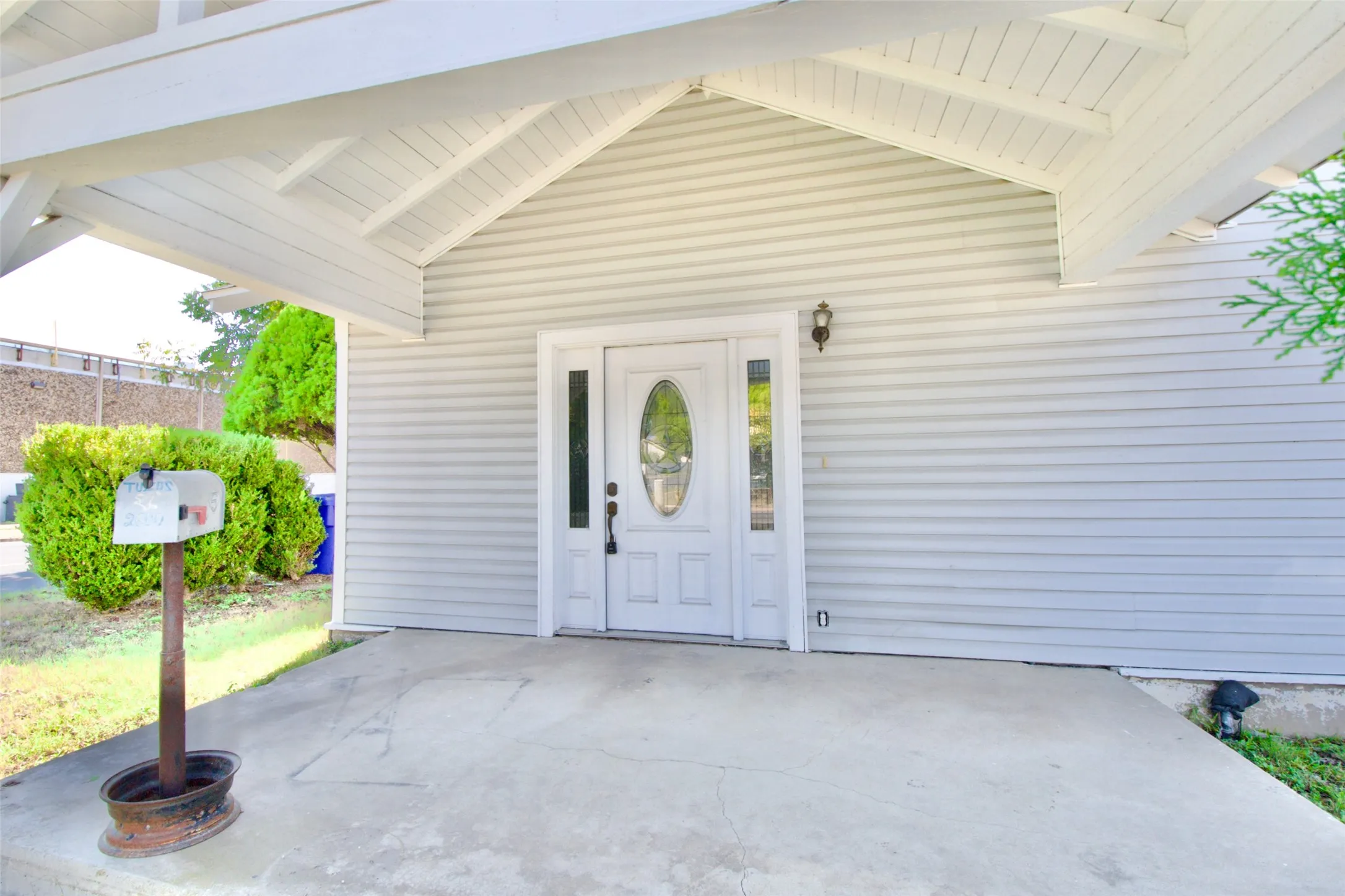 Single Family Residence For Sale in Mc Lennan County , 2600 Homan Avenue, Waco, Texas 76707, 3 Bedroom, 1 Bathroom, Garage spaces, 1,604 Sqft, built in 1935, mls#21253454, Real Estate Agent in Waco, Homes For Sale in Mc Lennan county, Homes For Sale in Waco, Realtor in Waco Texas, Real Estate Brokerage Independent Realty Texas, Luminita Cordes Realtor