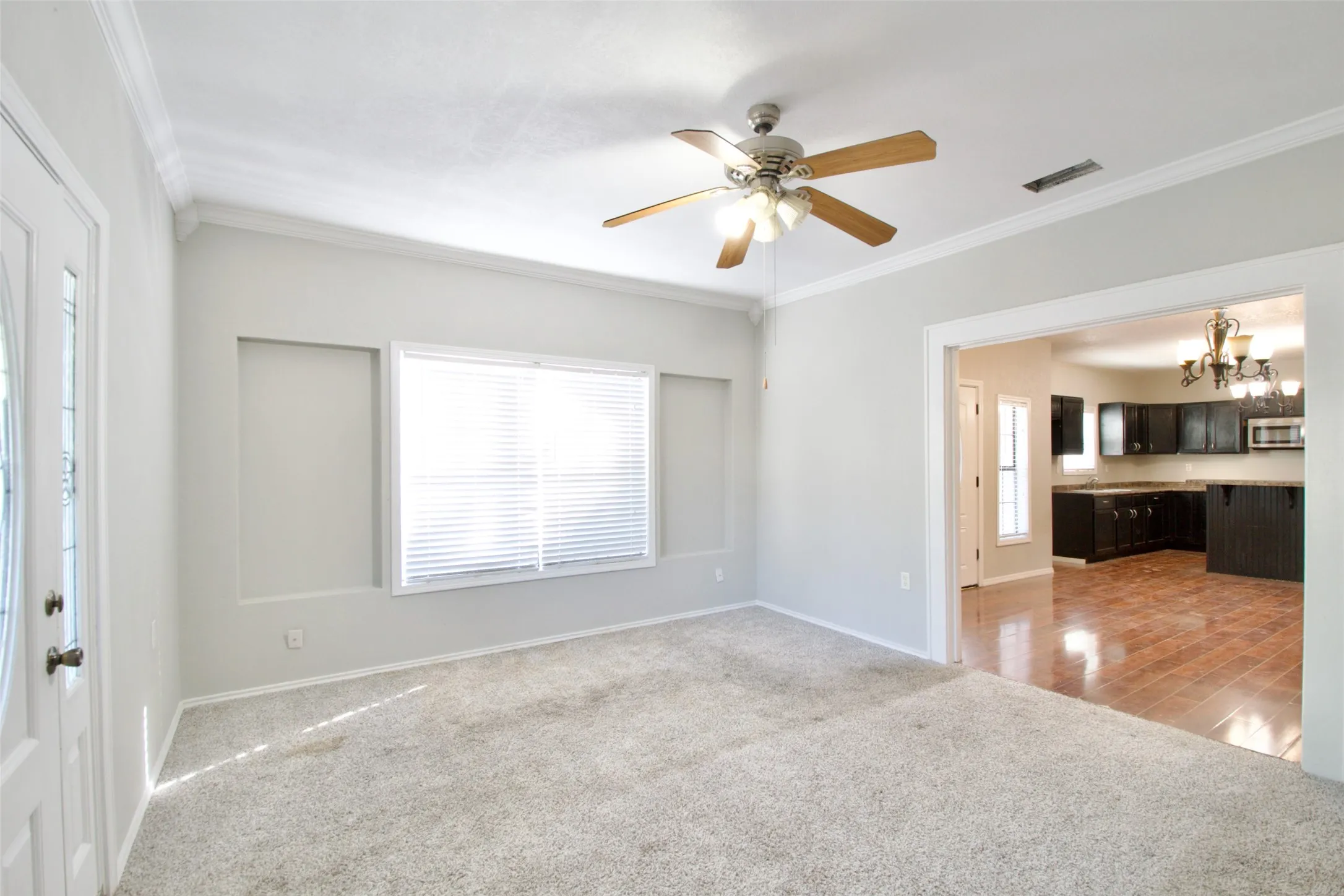 Single Family Residence For Sale in Mc Lennan County , 2600 Homan Avenue, Waco, Texas 76707, 3 Bedroom, 1 Bathroom, Garage spaces, 1,604 Sqft, built in 1935, mls#21253454, Real Estate Agent in Waco, Homes For Sale in Mc Lennan county, Homes For Sale in Waco, Realtor in Waco Texas, Real Estate Brokerage Independent Realty Texas, Luminita Cordes Realtor
