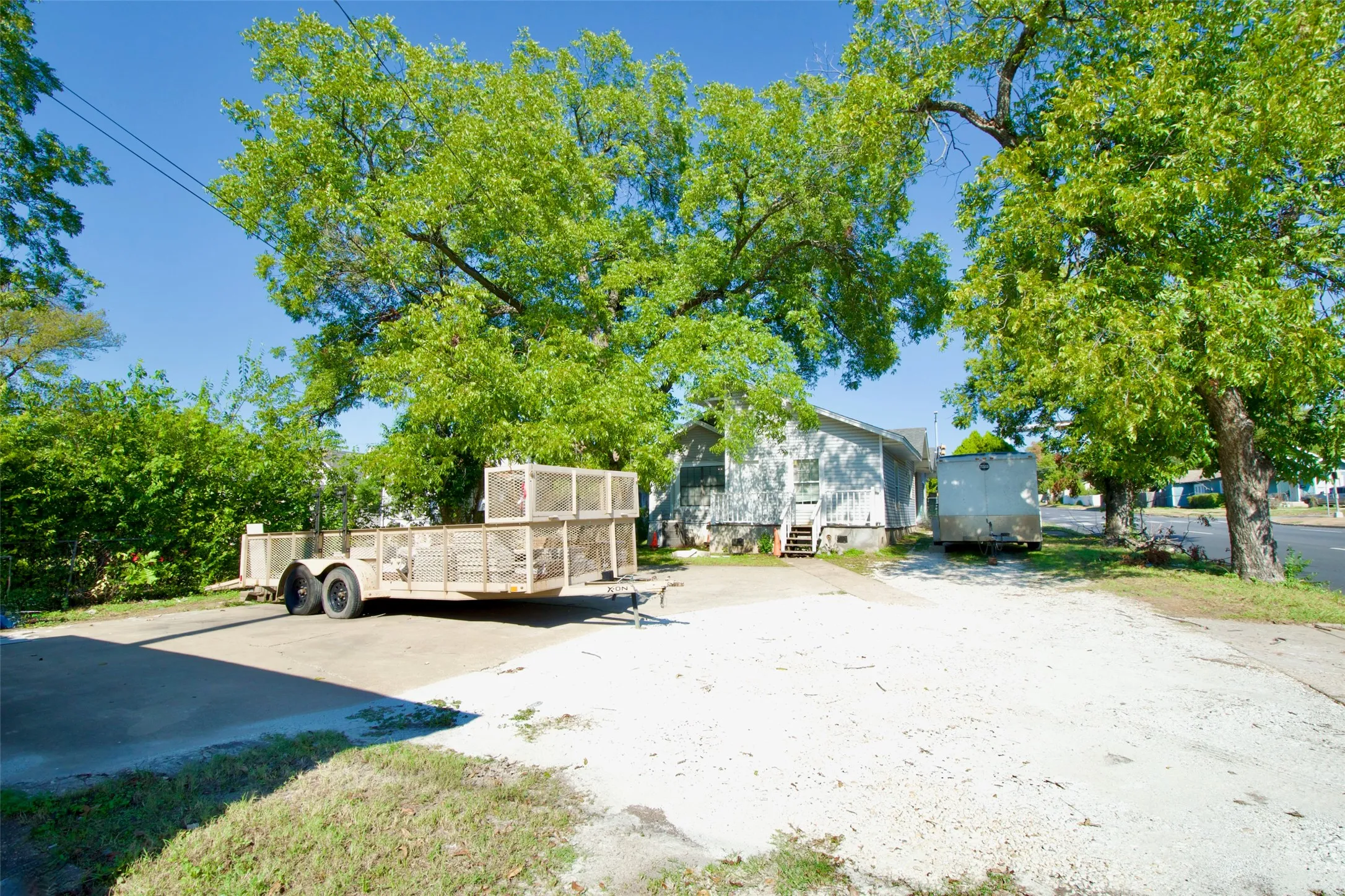 Single Family Residence For Sale in Mc Lennan County , 2600 Homan Avenue, Waco, Texas 76707, 3 Bedroom, 1 Bathroom, Garage spaces, 1,604 Sqft, built in 1935, mls#21253454, Real Estate Agent in Waco, Homes For Sale in Mc Lennan county, Homes For Sale in Waco, Realtor in Waco Texas, Real Estate Brokerage Independent Realty Texas, Luminita Cordes Realtor