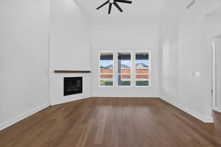 Single Family Residence For Sale in Collin County , 6316 Foxglove Lane, Mc Kinney, Texas 75071, 4 Bedroom, 4 Bathroom, 2 Garage spaces, 2,967 Sqft, built in 2026, mls#21280028, Real Estate Agent in Mc Kinney, Homes For Sale in Collin county, Homes For Sale in Mc Kinney, Realtor in Mc Kinney Texas, Real Estate Brokerage Independent Realty Texas, Luminita Cordes Realtor