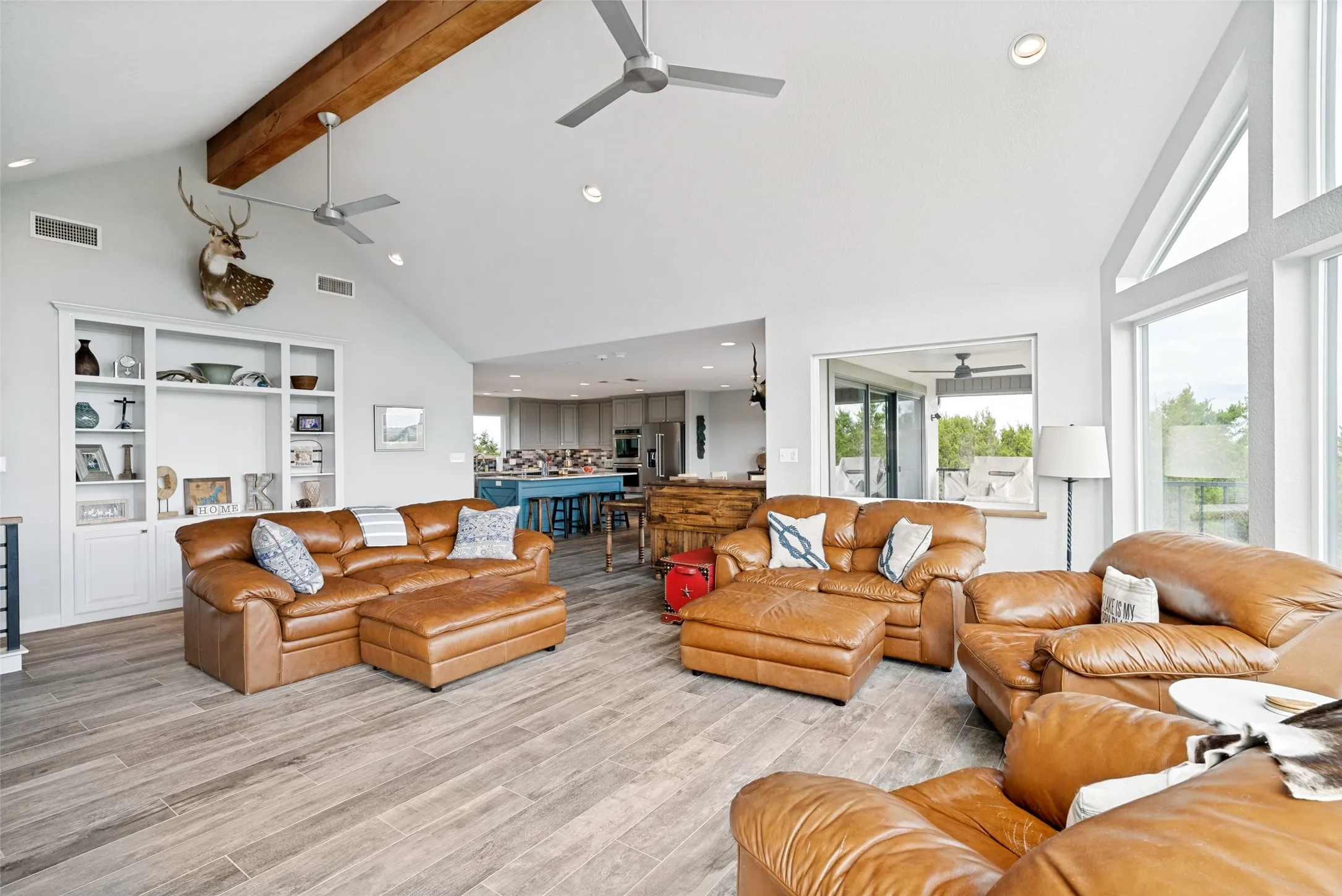 Single Family Residence For Sale in Palo Pinto County , 50 Harbour Town Drive, Graford, Texas 76449, 3 Bedroom, 4 Bathroom, 2 Garage spaces, 3,126 Sqft, built in 2002, Price $875,000, mls#21279677, Real Estate Agent in Graford, Homes For Sale in Palo Pinto county, Homes For Sale in Graford, Realtor in Graford Texas, Real Estate Brokerage Independent Realty Texas, Luminita Cordes Realtor