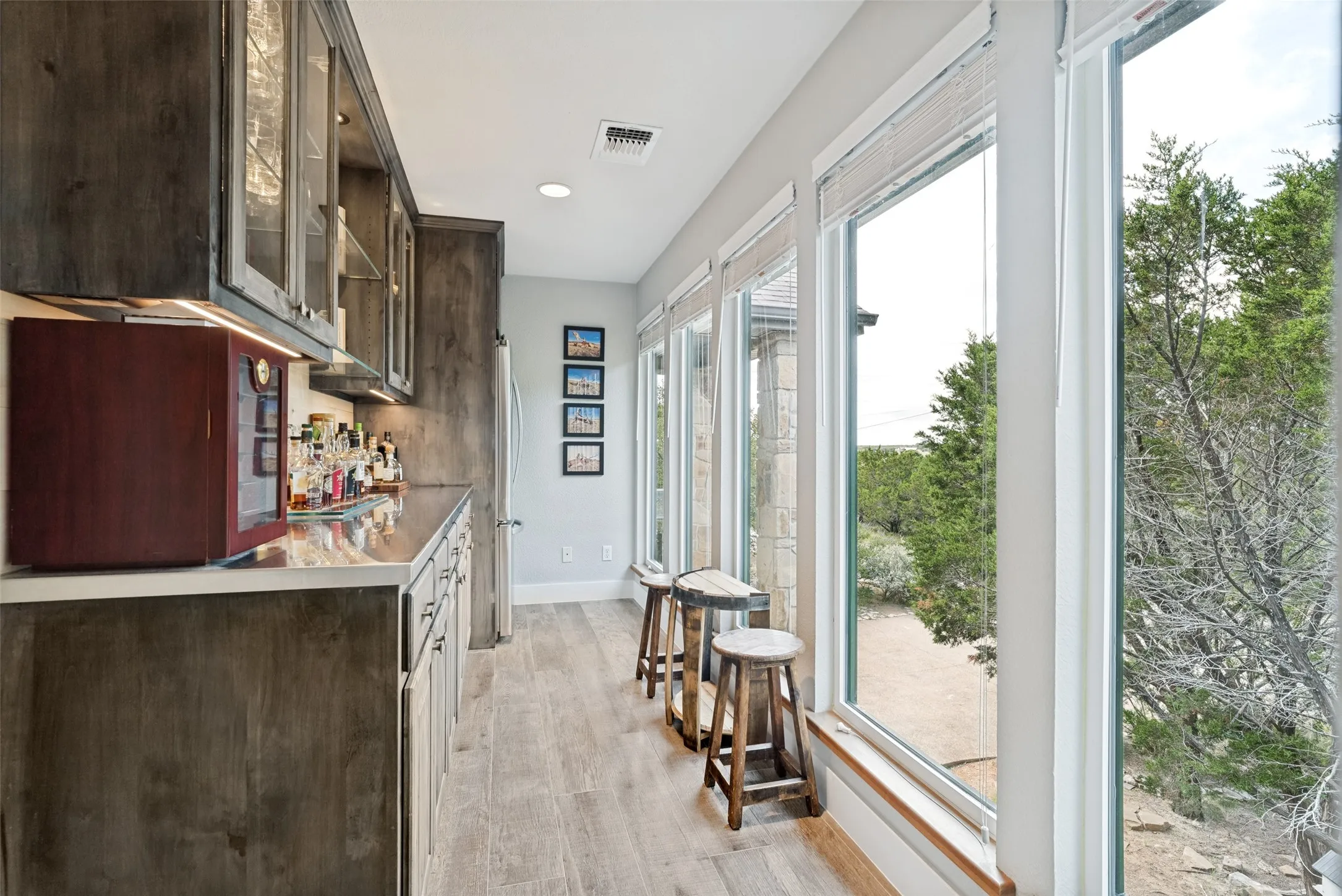 Single Family Residence For Sale in Palo Pinto County , 50 Harbour Town Drive, Graford, Texas 76449, 3 Bedroom, 4 Bathroom, 2 Garage spaces, 3,126 Sqft, built in 2002, Price $875,000, mls#21279677, Real Estate Agent in Graford, Homes For Sale in Palo Pinto county, Homes For Sale in Graford, Realtor in Graford Texas, Real Estate Brokerage Independent Realty Texas, Luminita Cordes Realtor