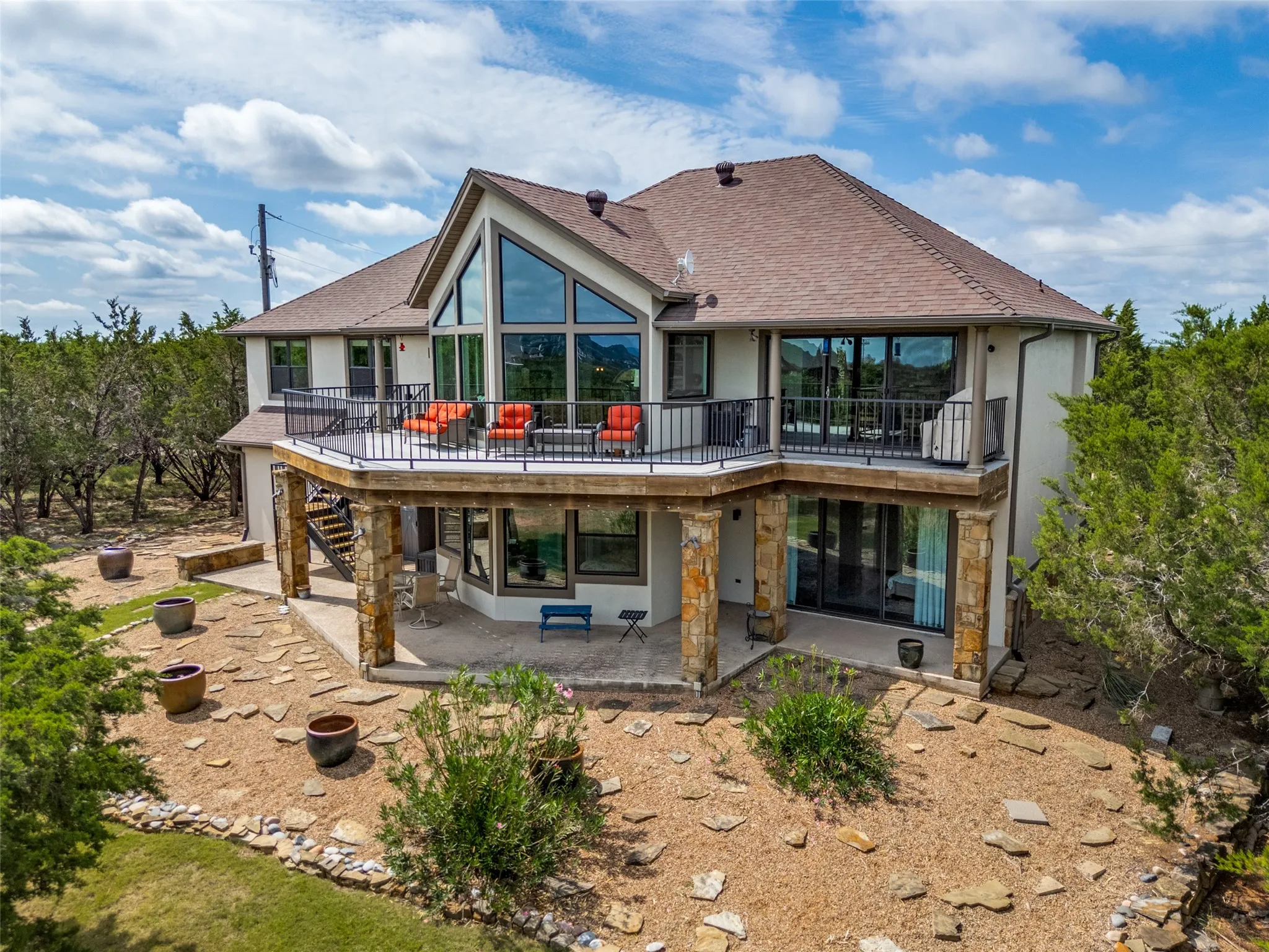 Single Family Residence For Sale in Palo Pinto County , 50 Harbour Town Drive, Graford, Texas 76449, 3 Bedroom, 4 Bathroom, 2 Garage spaces, 3,126 Sqft, built in 2002, Price $875,000, mls#21279677, Real Estate Agent in Graford, Homes For Sale in Palo Pinto county, Homes For Sale in Graford, Realtor in Graford Texas, Real Estate Brokerage Independent Realty Texas, Luminita Cordes Realtor