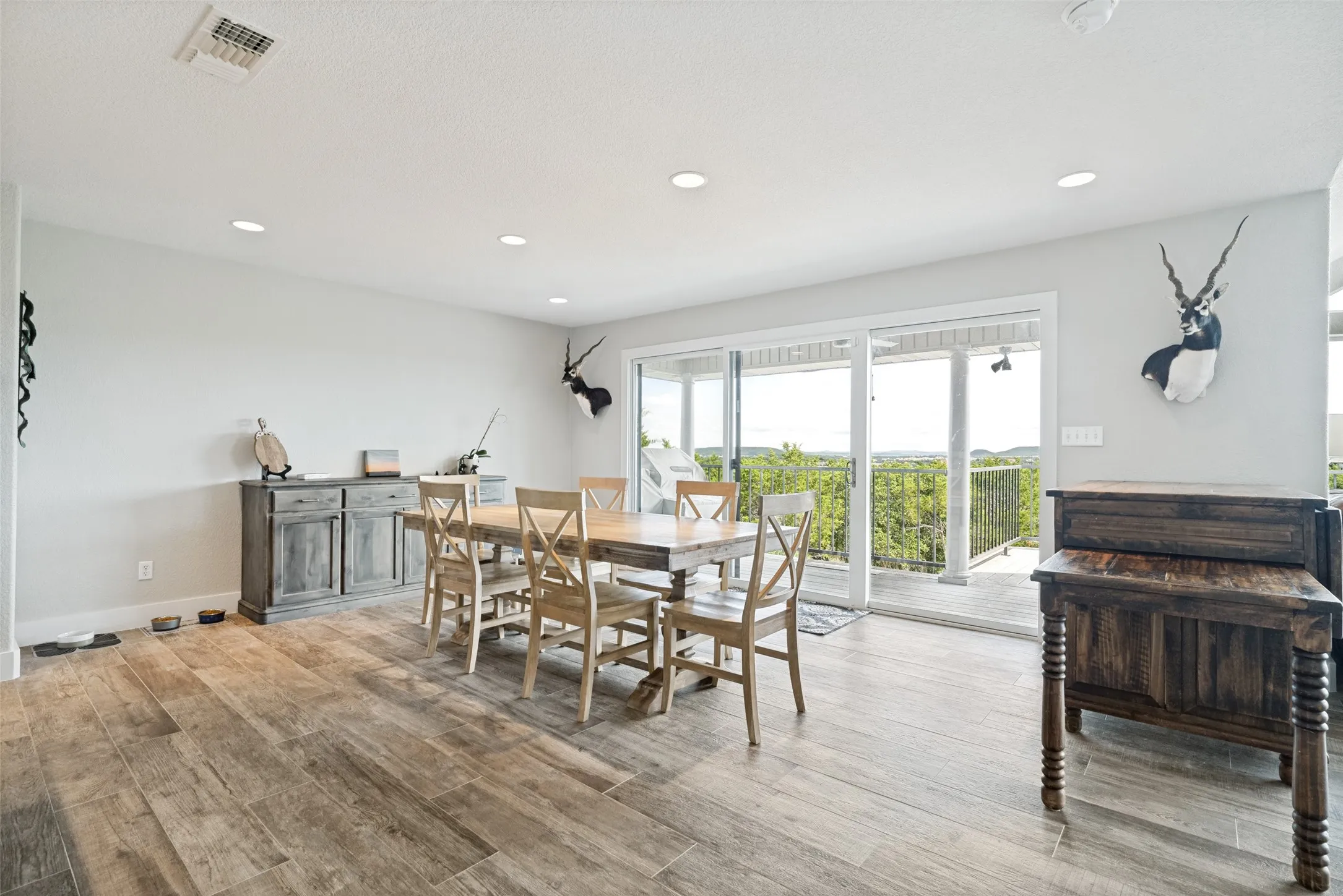 Single Family Residence For Sale in Palo Pinto County , 50 Harbour Town Drive, Graford, Texas 76449, 3 Bedroom, 4 Bathroom, 2 Garage spaces, 3,126 Sqft, built in 2002, Price $875,000, mls#21279677, Real Estate Agent in Graford, Homes For Sale in Palo Pinto county, Homes For Sale in Graford, Realtor in Graford Texas, Real Estate Brokerage Independent Realty Texas, Luminita Cordes Realtor