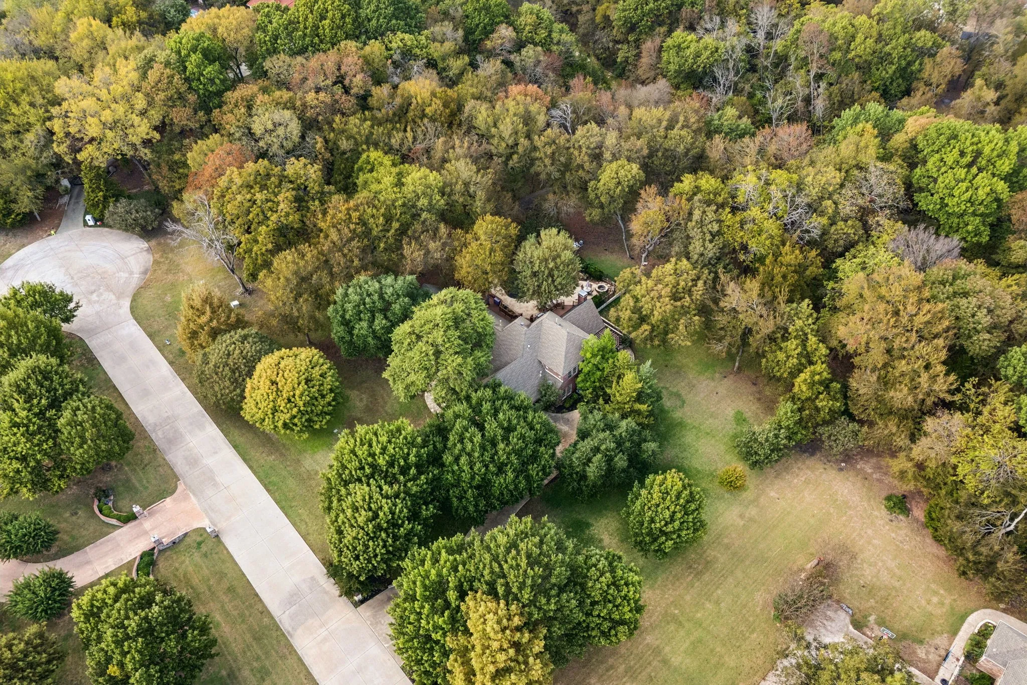 Single Family Residence For Sale in Collin County , 1970 Mary Lee Lane, Lucas, Texas 75002, 4 Bedroom, 4 Bathroom, 3 Garage spaces, 4,563 Sqft, built in 1998, mls#21280086, Real Estate Agent in Lucas, Homes For Sale in Collin county, Homes For Sale in Lucas, Realtor in Lucas Texas, Real Estate Brokerage Independent Realty Texas, Luminita Cordes Realtor