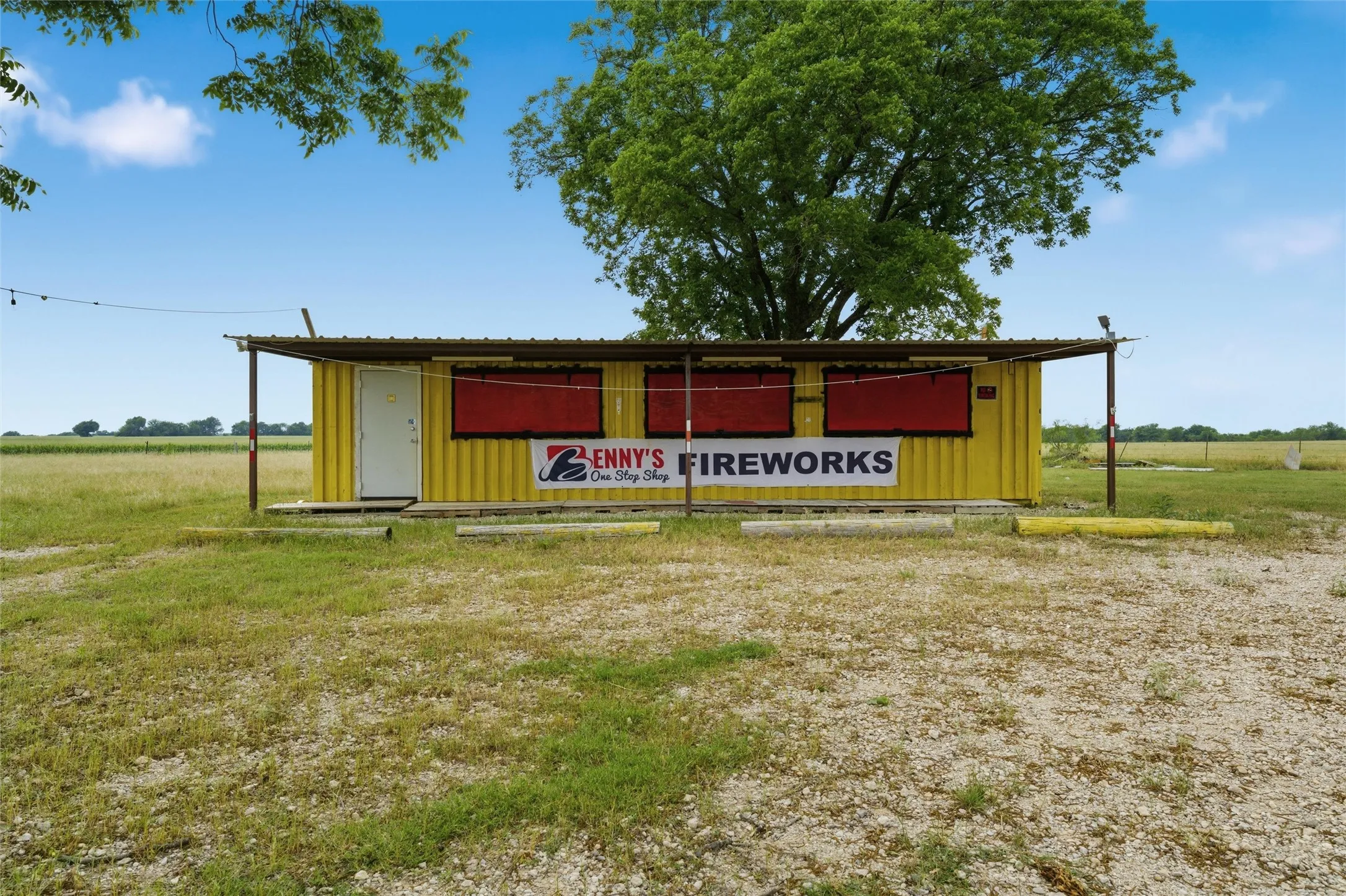 Retail For Sale in Hill County , 515 FM 66, Itasca, Texas 76055, 0, 0, Garage spaces, 7,500 Sqft, built in 2021, mls#21279910, Real Estate Agent in Itasca, Homes For Sale in Hill county, Homes For Sale in Itasca, Realtor in Itasca Texas, Real Estate Brokerage Independent Realty Texas, Luminita Cordes Realtor