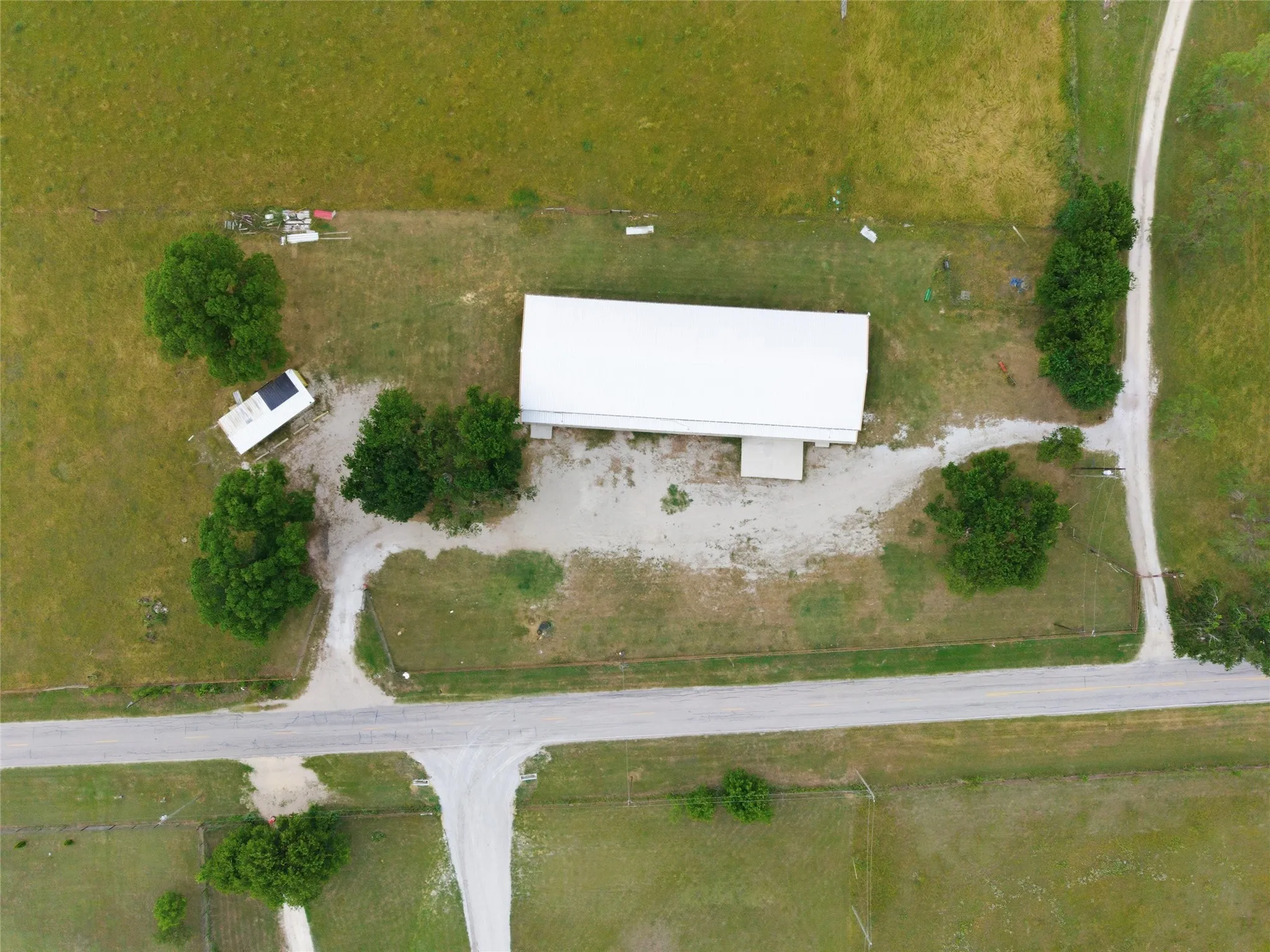 Retail For Sale in Hill County , 515 FM 66, Itasca, Texas 76055, 0, 0, Garage spaces, 7,500 Sqft, built in 2021, mls#21279910, Real Estate Agent in Itasca, Homes For Sale in Hill county, Homes For Sale in Itasca, Realtor in Itasca Texas, Real Estate Brokerage Independent Realty Texas, Luminita Cordes Realtor