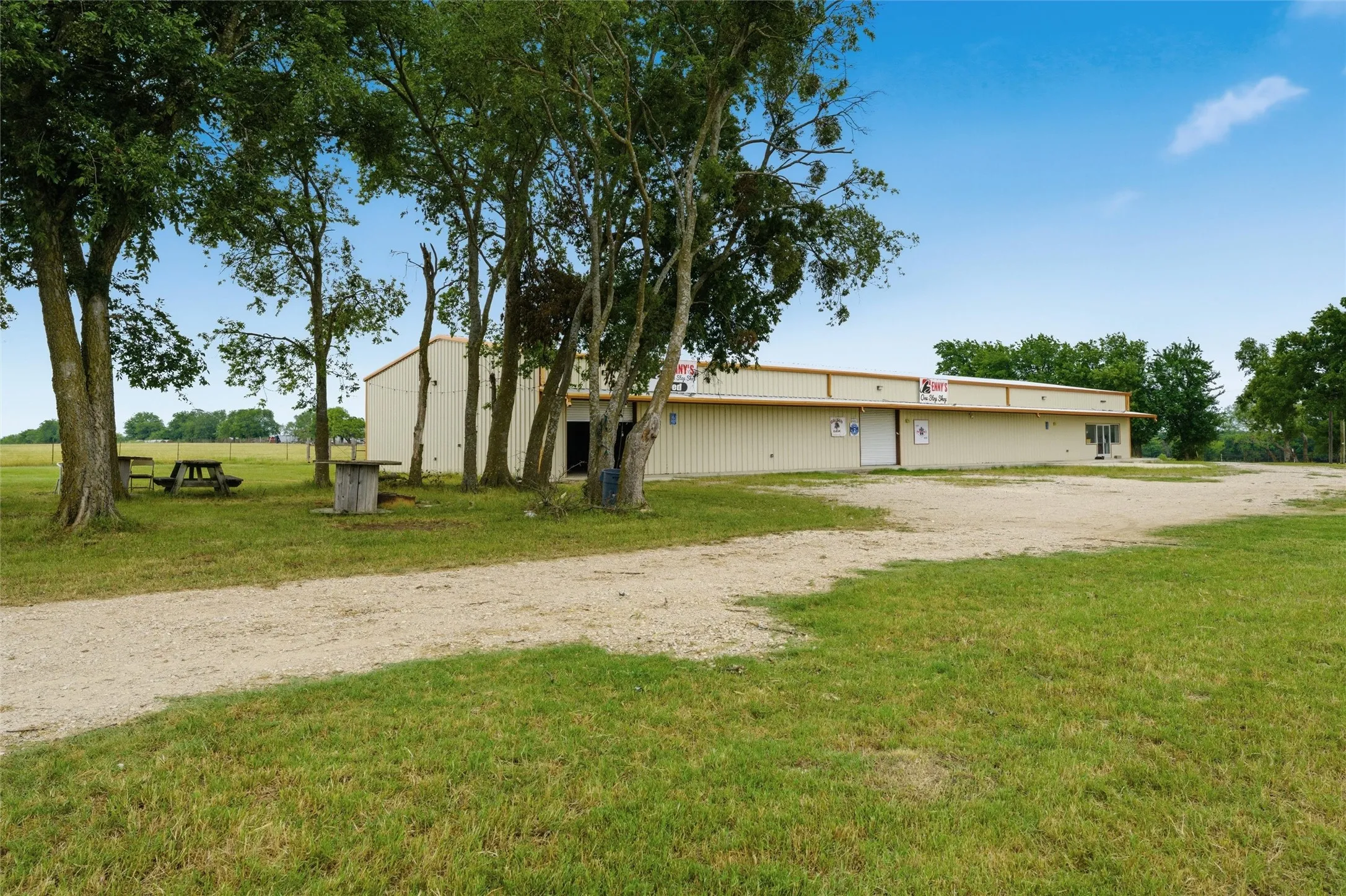 Retail For Sale in Hill County , 515 FM 66, Itasca, Texas 76055, 0, 0, Garage spaces, 7,500 Sqft, built in 2021, mls#21279910, Real Estate Agent in Itasca, Homes For Sale in Hill county, Homes For Sale in Itasca, Realtor in Itasca Texas, Real Estate Brokerage Independent Realty Texas, Luminita Cordes Realtor