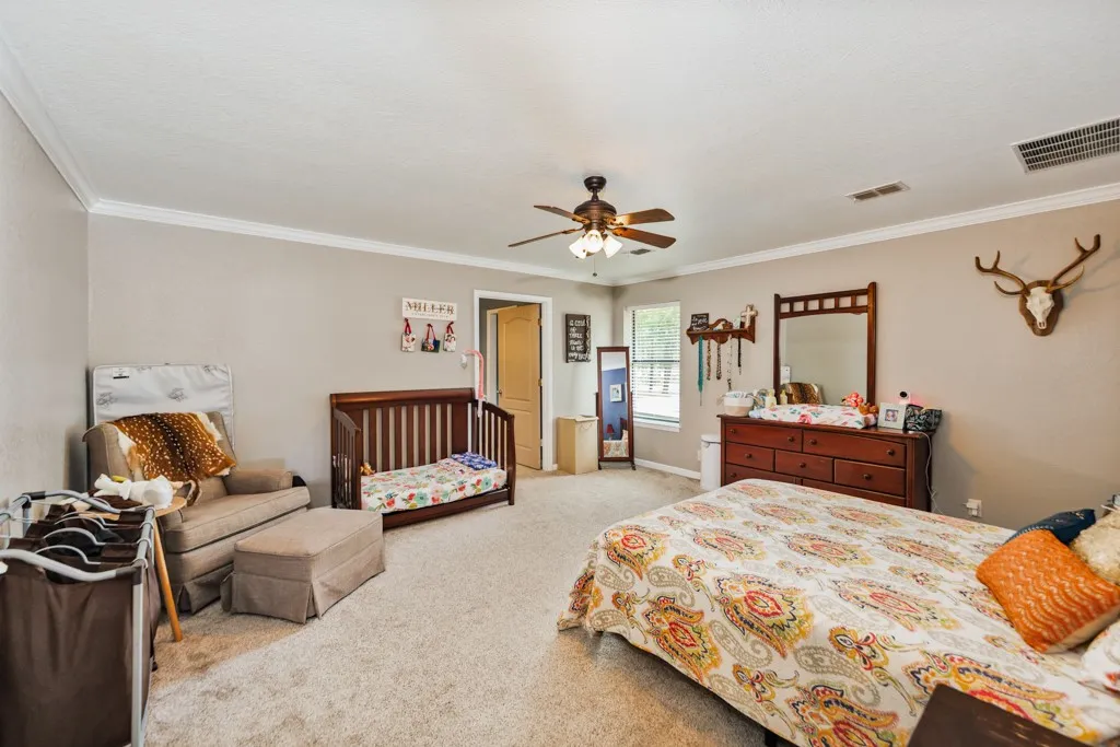 Single Family Residence For Sale in Montague County , 383 Briar Creek Lane, Bowie, Texas 76230, 3 Bedroom, 2 Bathroom, Garage spaces, 2,299 Sqft, built in 2007, mls#21280116, Real Estate Agent in Bowie, Homes For Sale in Montague county, Homes For Sale in Bowie, Realtor in Bowie Texas, Real Estate Brokerage Independent Realty Texas, Luminita Cordes Realtor