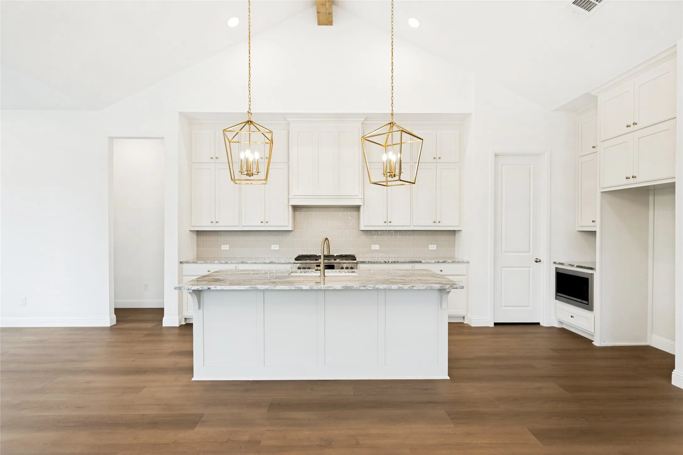 Single Family Residence For Sale in Parker County , 806 Mallard Drive, Aledo, Texas 76008, 4 Bedroom, 2 Bathroom, 2 Garage spaces, 2,191 Sqft, built in 2026, mls#21279991, Real Estate Agent in Aledo, Homes For Sale in Parker county, Homes For Sale in Aledo, Realtor in Aledo Texas, Real Estate Brokerage Independent Realty Texas, Luminita Cordes Realtor