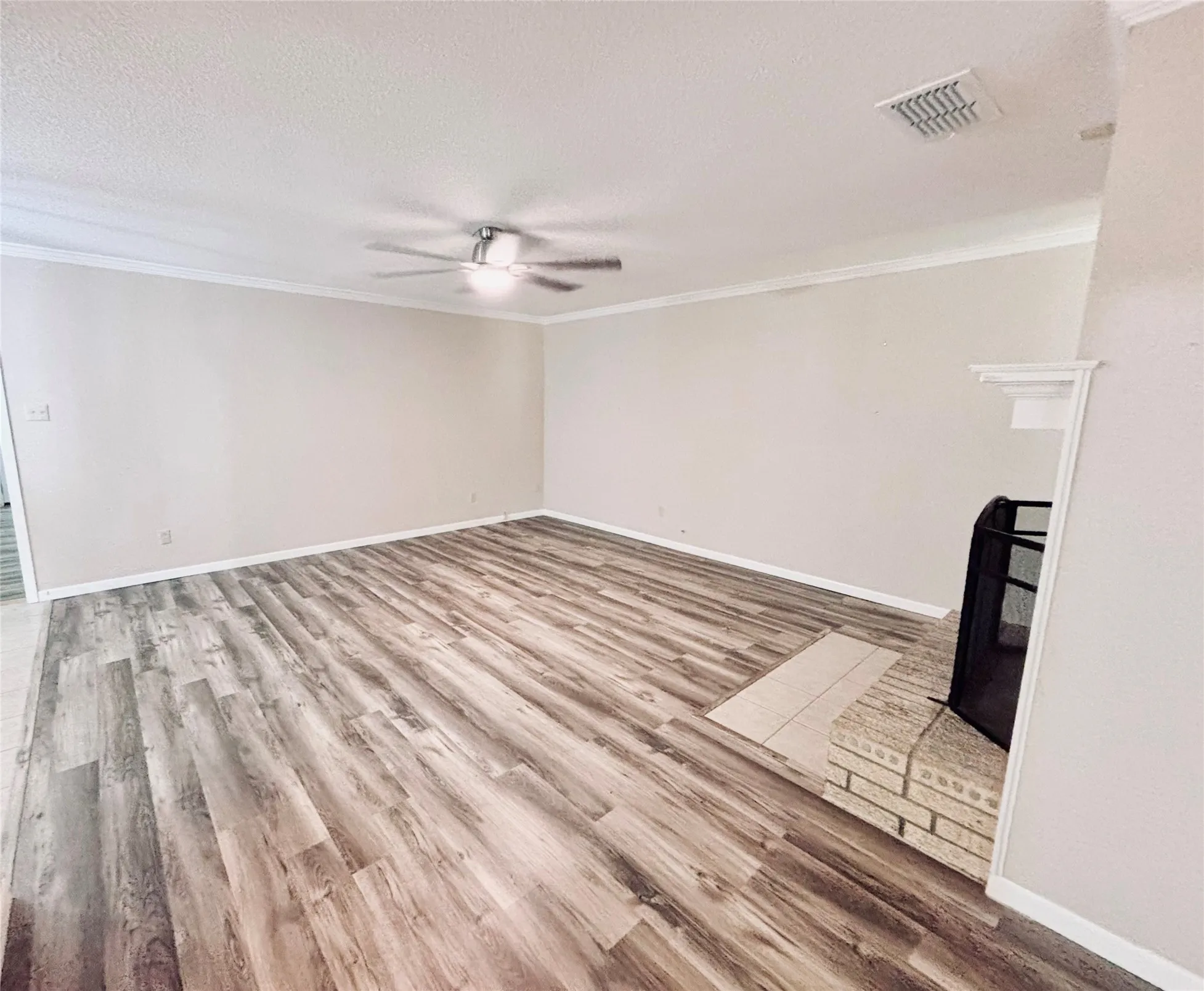 Single Family Residence For Sale in Eastland County , 506 Oakwood Drive, Eastland, Texas 76448, 3 Bedroom, 2 Bathroom, 2 Garage spaces, 2,125 Sqft, built in 1982, mls#21280133, Real Estate Agent in Eastland, Homes For Sale in Eastland county, Homes For Sale in Eastland, Realtor in Eastland Texas, Real Estate Brokerage Independent Realty Texas, Luminita Cordes Realtor