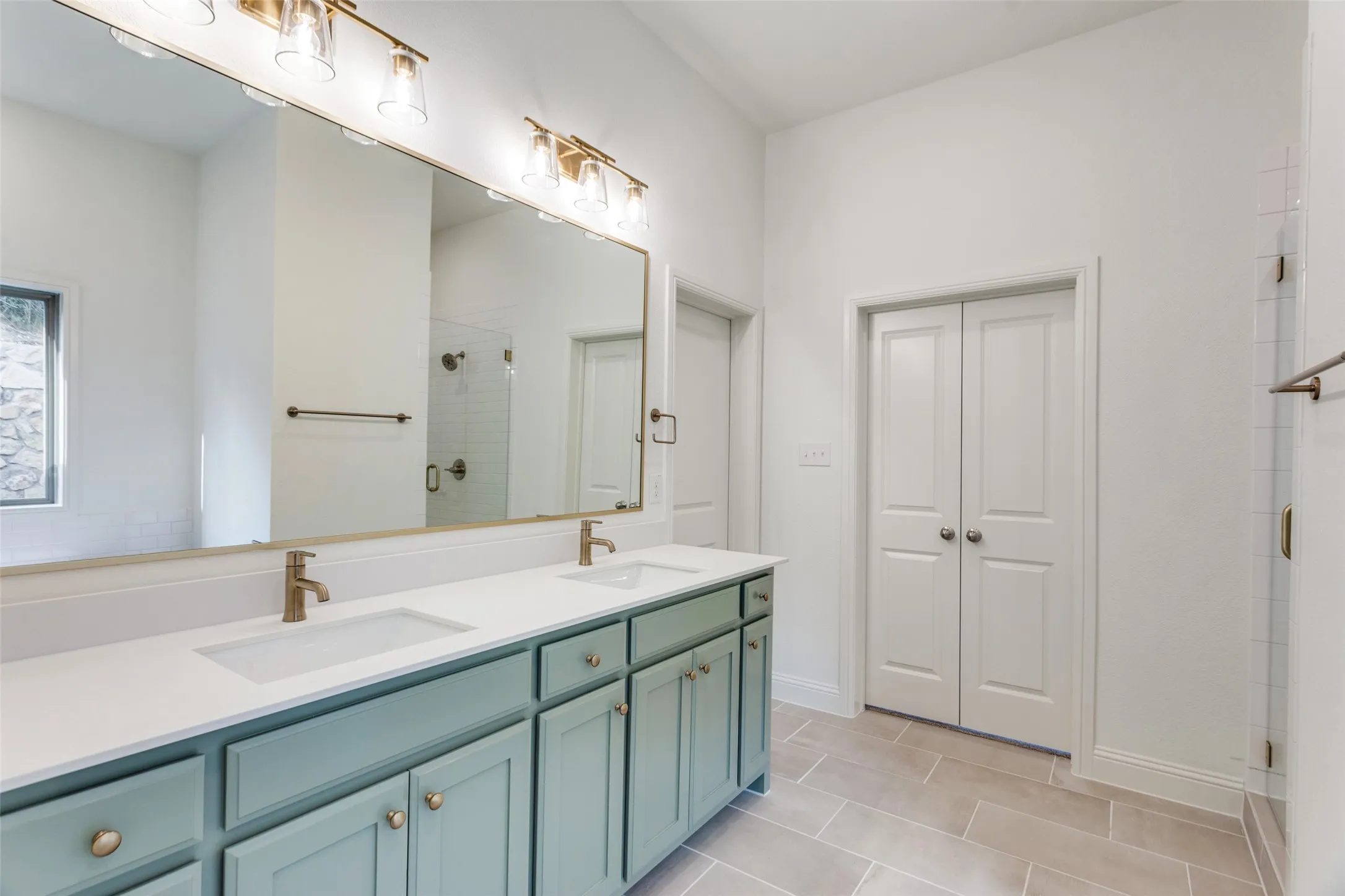 Single Family Residence For Sale in Tarrant County , 782 Sterling Drive, Benbrook, Texas 76126, 4 Bedroom, 3 Bathroom, 2 Garage spaces, 2,307 Sqft, built in 2024, mls#21265687, Real Estate Agent in Benbrook, Homes For Sale in Tarrant county, Homes For Sale in Benbrook, Realtor in Benbrook Texas, Real Estate Brokerage Independent Realty Texas, Luminita Cordes Realtor