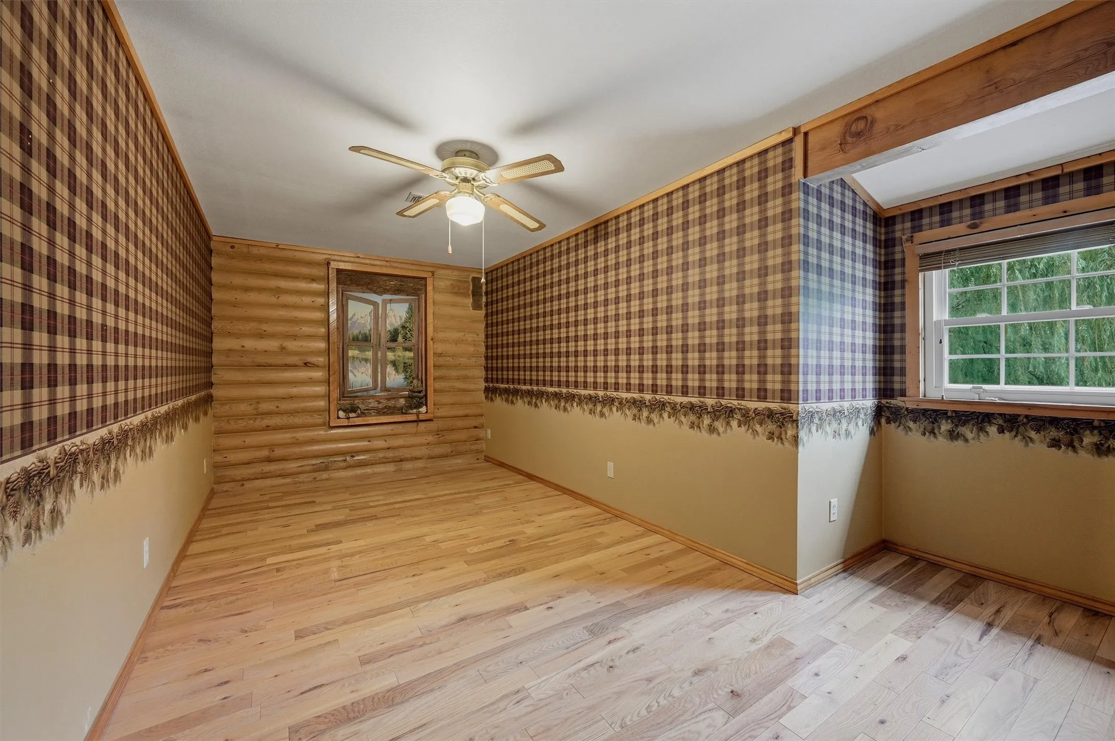 Single Family Residence For Sale in Grayson County , 570 Roy Ayres Road, Bells, Texas 75414, 4 Bedroom, 4 Bathroom, 2 Garage spaces, 3,251 Sqft, built in 1995, mls#21280112, Real Estate Agent in Bells, Homes For Sale in Grayson county, Homes For Sale in Bells, Realtor in Bells Texas, Real Estate Brokerage Independent Realty Texas, Luminita Cordes Realtor