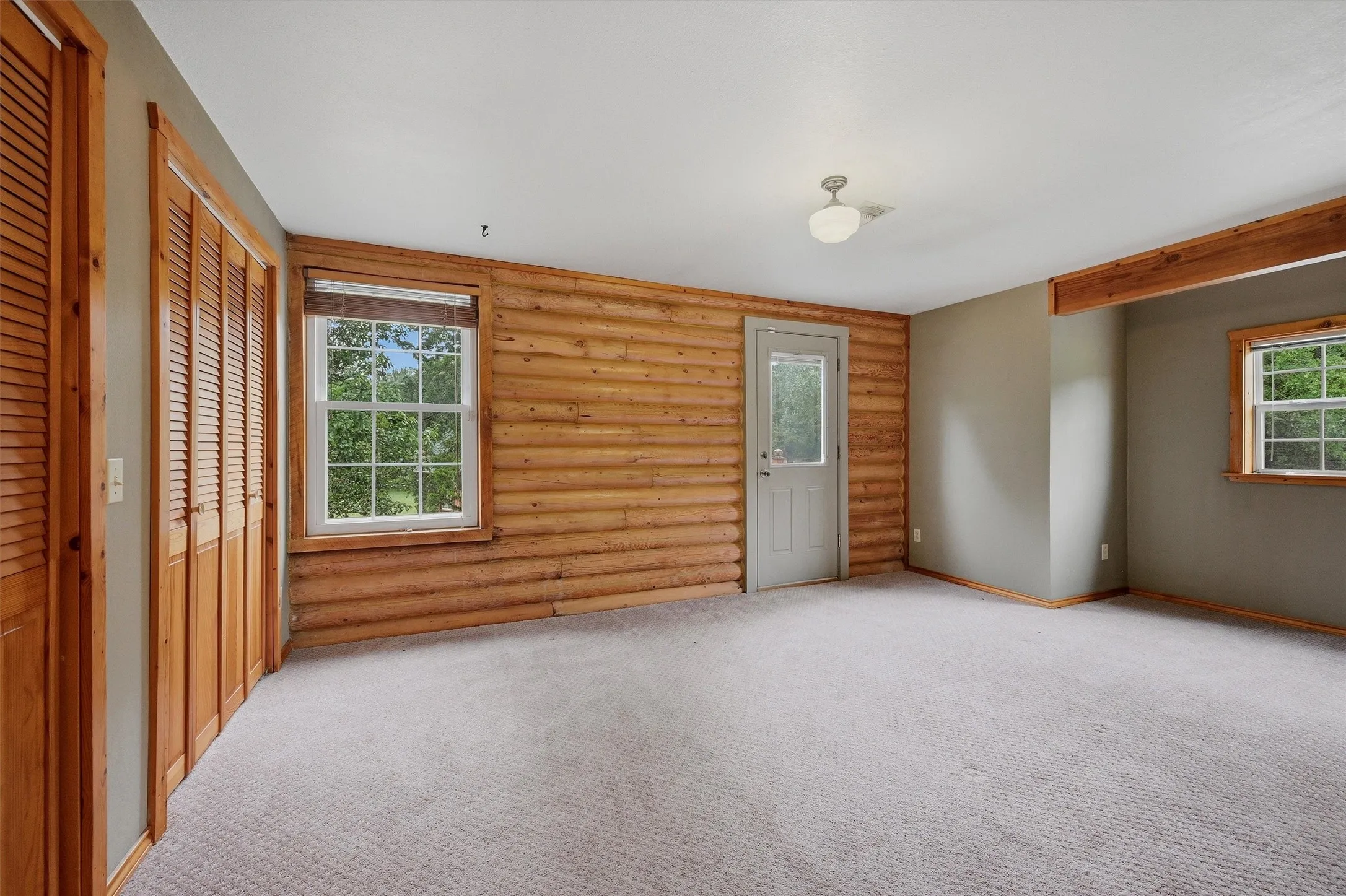 Single Family Residence For Sale in Grayson County , 570 Roy Ayres Road, Bells, Texas 75414, 4 Bedroom, 4 Bathroom, 2 Garage spaces, 3,251 Sqft, built in 1995, mls#21280112, Real Estate Agent in Bells, Homes For Sale in Grayson county, Homes For Sale in Bells, Realtor in Bells Texas, Real Estate Brokerage Independent Realty Texas, Luminita Cordes Realtor
