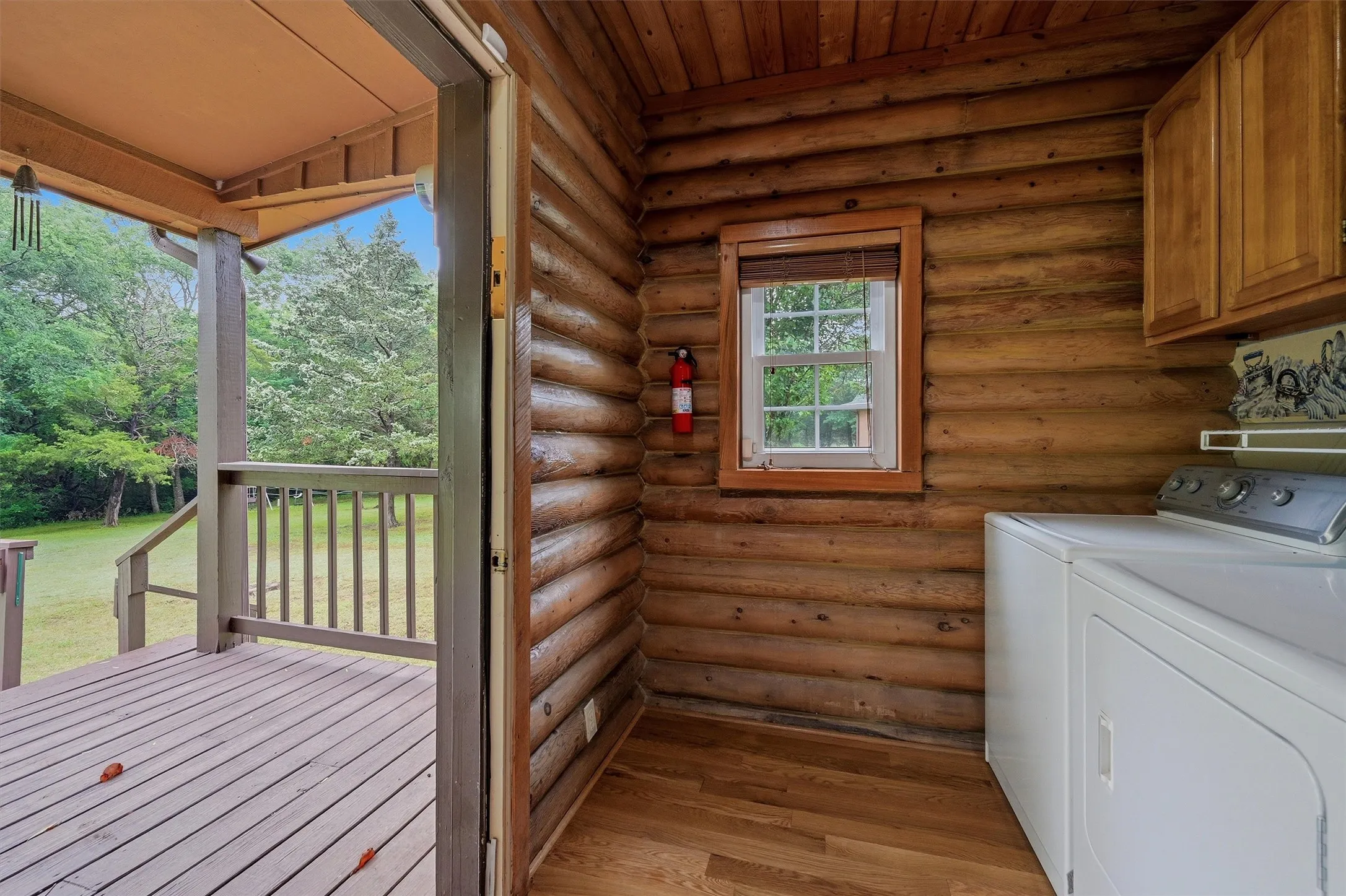 Single Family Residence For Sale in Grayson County , 570 Roy Ayres Road, Bells, Texas 75414, 4 Bedroom, 4 Bathroom, 2 Garage spaces, 3,251 Sqft, built in 1995, mls#21280112, Real Estate Agent in Bells, Homes For Sale in Grayson county, Homes For Sale in Bells, Realtor in Bells Texas, Real Estate Brokerage Independent Realty Texas, Luminita Cordes Realtor