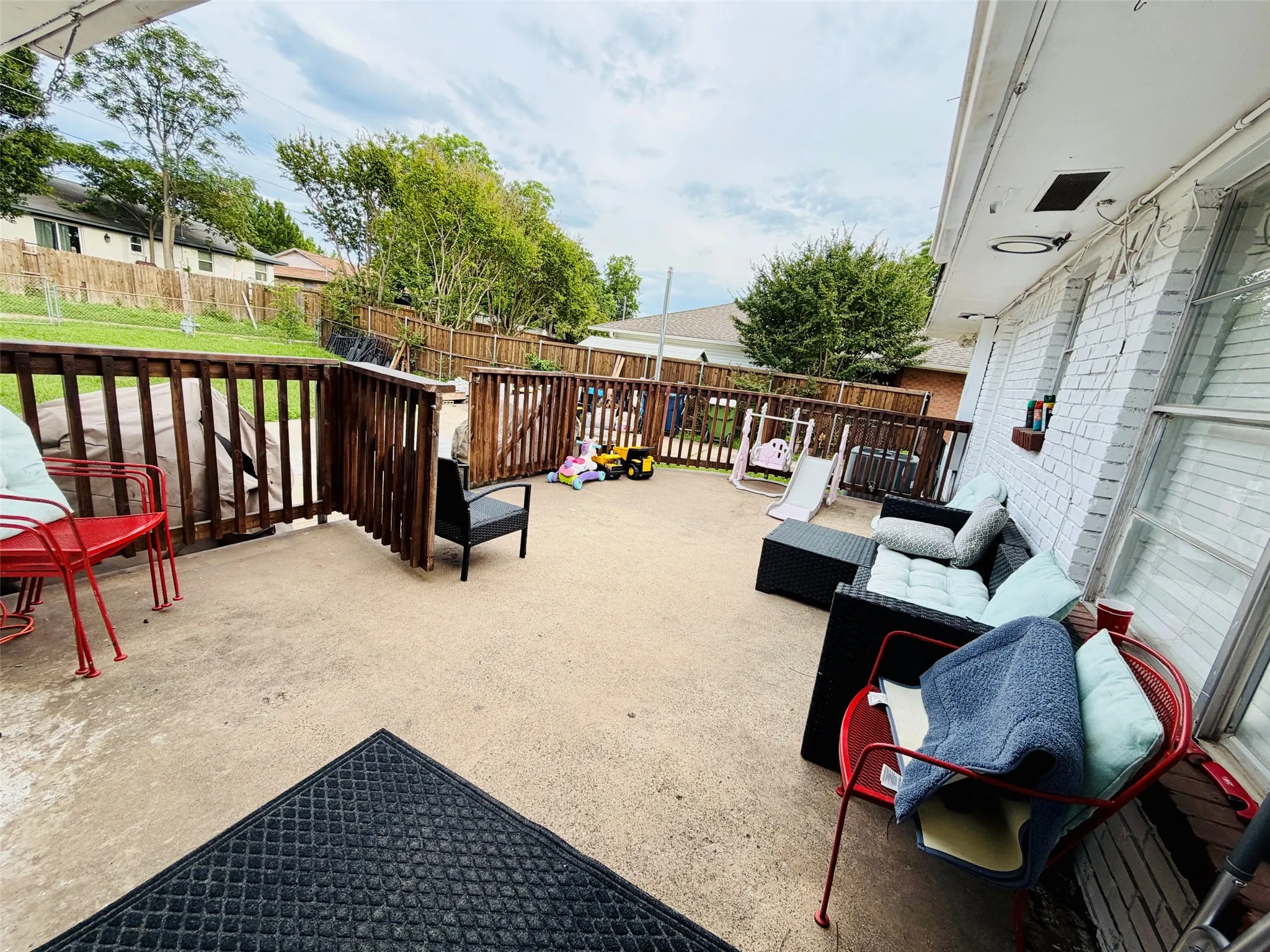 Single Family Residence For Sale in Dallas County , 610 Prescott Drive, Garland, Texas 75041, 3 Bedrooms, 2 Bathrooms, Garage spaces, 1,765 Sqft, built in 1958, Price $310,000, mls#21280155, Real Estate Agent in Garland, Homes For Sale in Dallas county, Homes For Sale in Garland, Realtor in Garland Texas, Real Estate Brokerage Independent Realty Texas, Luminita Cordes Realtor