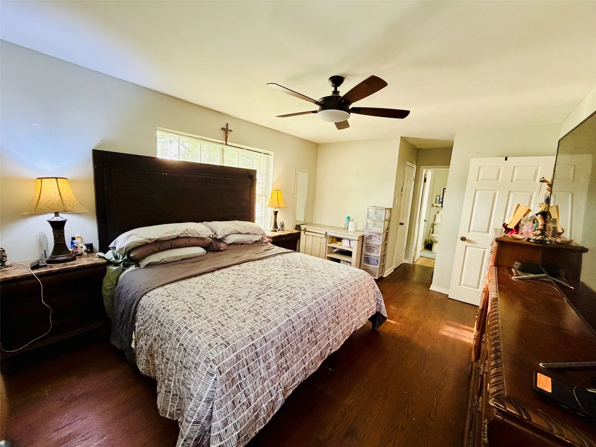 Single Family Residence For Sale in Dallas County , 610 Prescott Drive, Garland, Texas 75041, 3 Bedrooms, 2 Bathrooms, Garage spaces, 1,765 Sqft, built in 1958, Price $310,000, mls#21280155, Real Estate Agent in Garland, Homes For Sale in Dallas county, Homes For Sale in Garland, Realtor in Garland Texas, Real Estate Brokerage Independent Realty Texas, Luminita Cordes Realtor