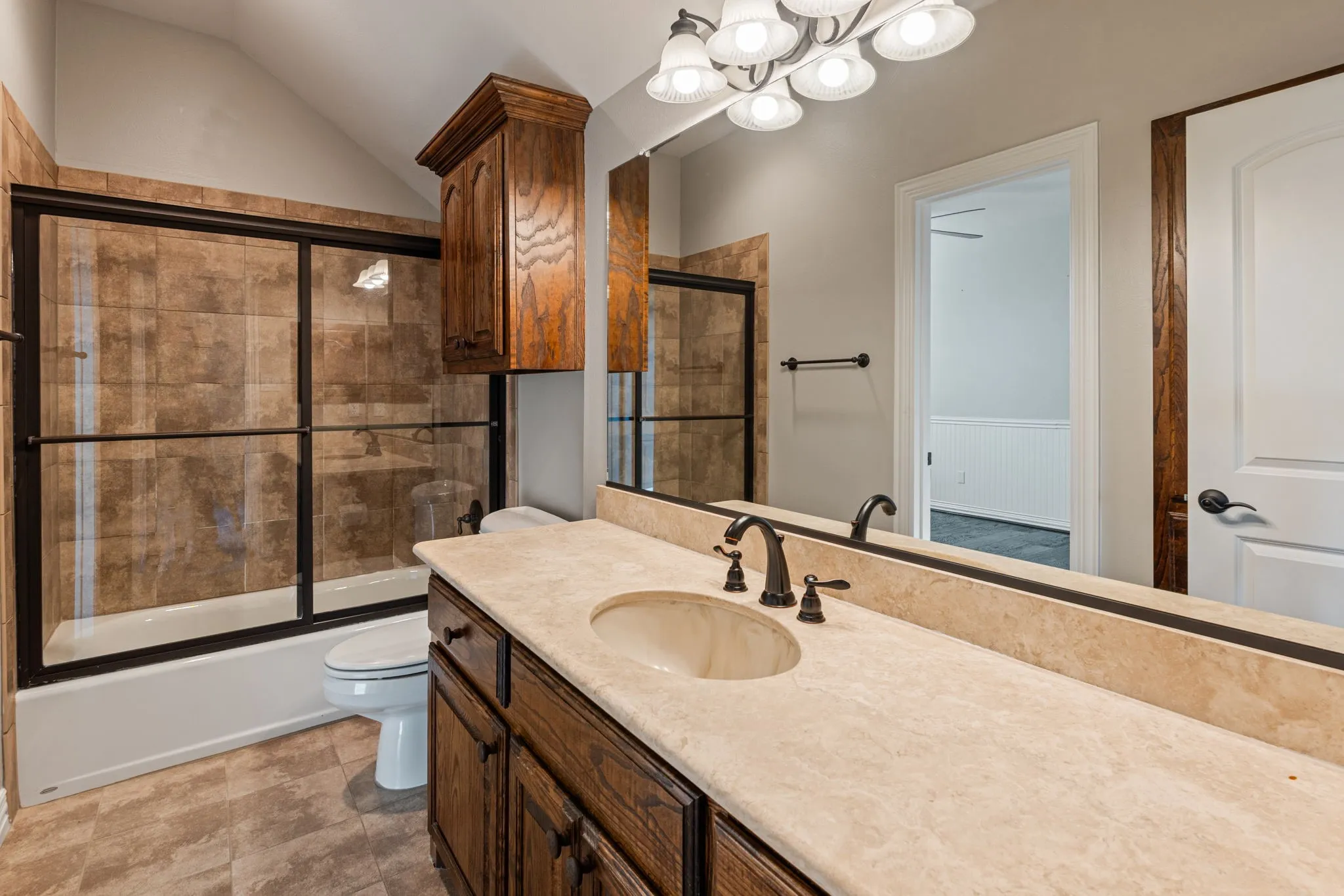 Single Family Residence For Sale in Rockwall County , 4745 Secret Cove, Rockwall, Texas 75032, 4 Bedroom, 5 Bathroom, 3 Garage spaces, 4,360 Sqft, built in 2006, mls#21271277, Real Estate Agent in Rockwall, Homes For Sale in Rockwall county, Homes For Sale in Rockwall, Realtor in Rockwall Texas, Real Estate Brokerage Independent Realty Texas, Luminita Cordes Realtor