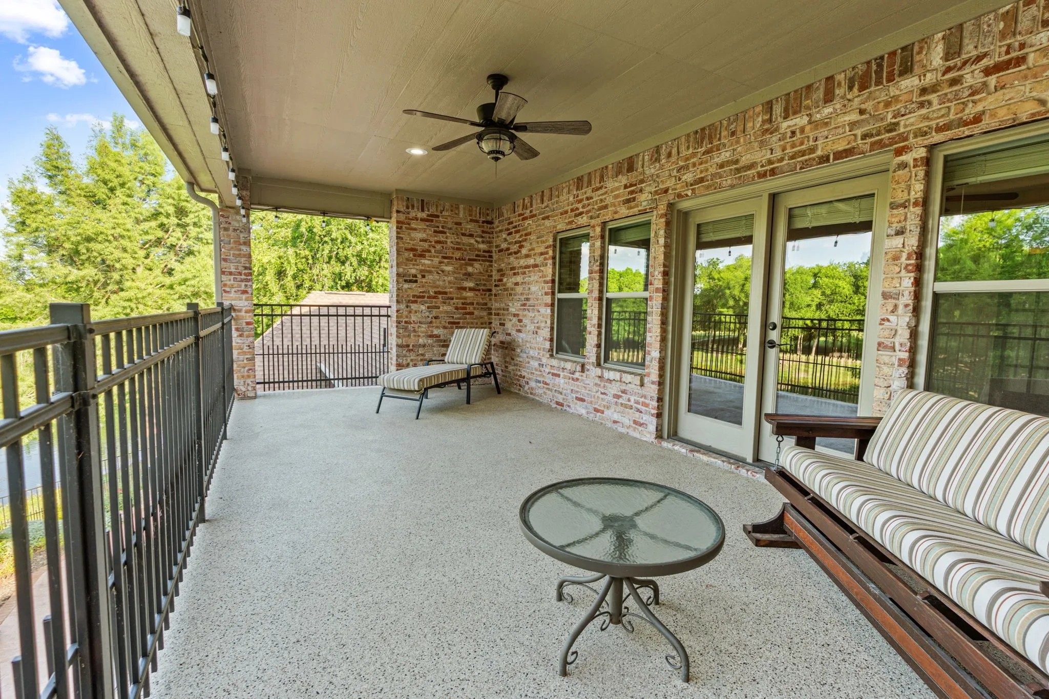 Single Family Residence For Sale in Rockwall County , 4745 Secret Cove, Rockwall, Texas 75032, 4 Bedroom, 5 Bathroom, 3 Garage spaces, 4,360 Sqft, built in 2006, mls#21271277, Real Estate Agent in Rockwall, Homes For Sale in Rockwall county, Homes For Sale in Rockwall, Realtor in Rockwall Texas, Real Estate Brokerage Independent Realty Texas, Luminita Cordes Realtor