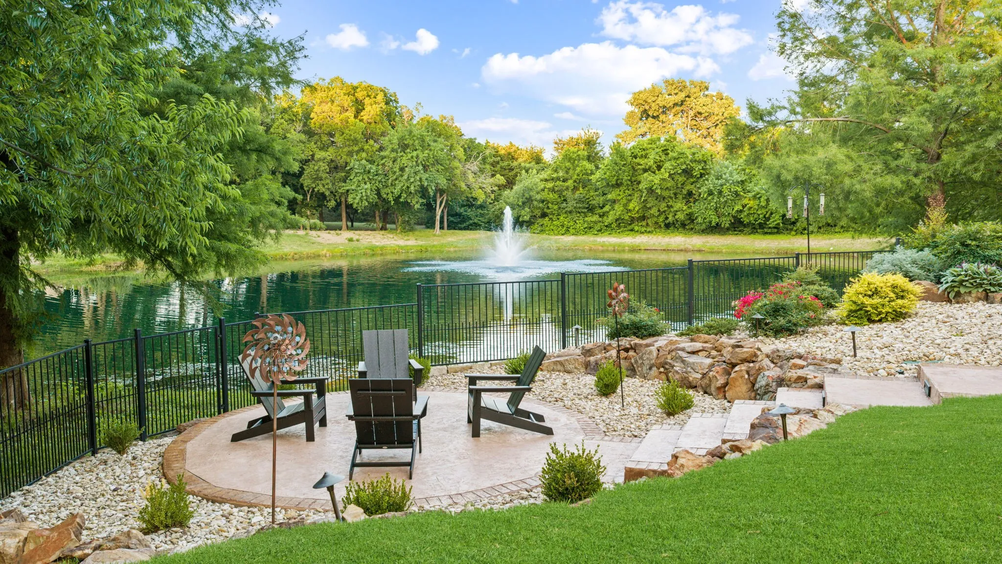 Single Family Residence For Sale in Rockwall County , 4745 Secret Cove, Rockwall, Texas 75032, 4 Bedroom, 5 Bathroom, 3 Garage spaces, 4,360 Sqft, built in 2006, mls#21271277, Real Estate Agent in Rockwall, Homes For Sale in Rockwall county, Homes For Sale in Rockwall, Realtor in Rockwall Texas, Real Estate Brokerage Independent Realty Texas, Luminita Cordes Realtor
