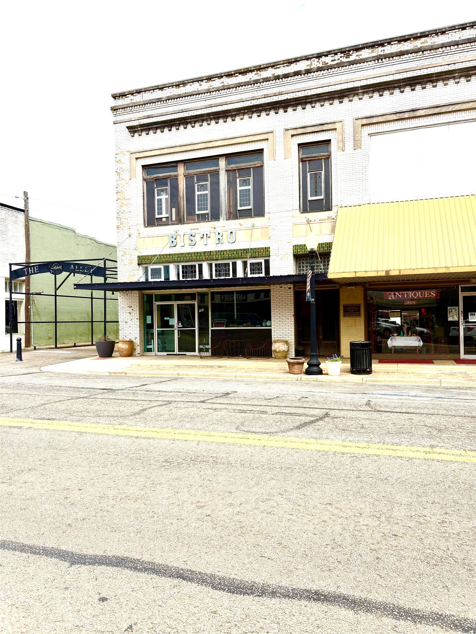 Retail For Sale in Camp County , 123 Quitman Street, Pittsburg, Texas 75686, 0, 0, Garage spaces, 0 Sqft, built in 1930, Price $879,000, mls#21280154, Real Estate Agent in Pittsburg, Homes For Sale in Camp county, Homes For Sale in Pittsburg, Realtor in Pittsburg Texas, Real Estate Brokerage Independent Realty Texas, Luminita Cordes Realtor