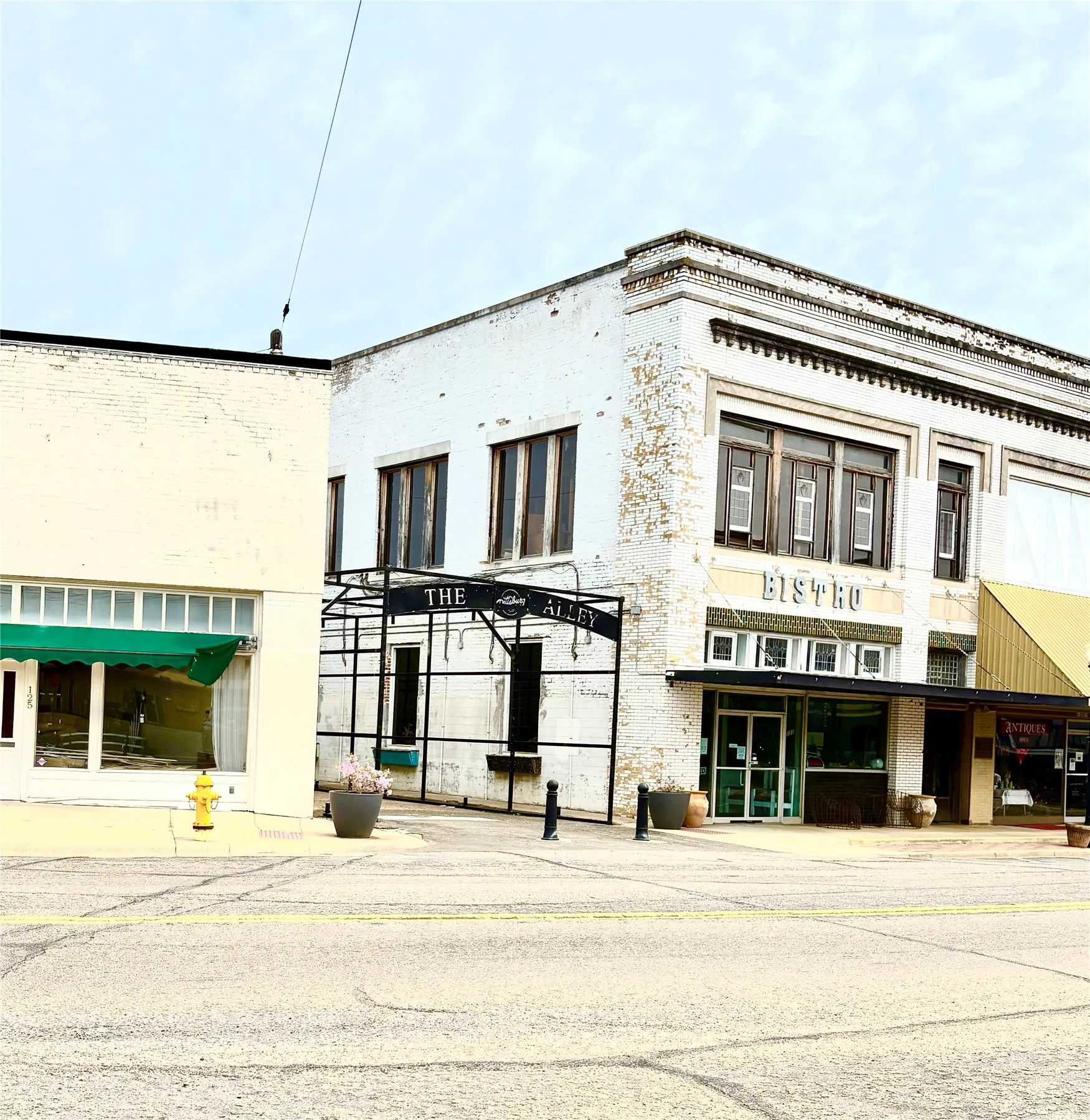 Retail For Sale in Camp County , 123 Quitman Street, Pittsburg, Texas 75686, 0, 0, Garage spaces, 0 Sqft, built in 1930, Price $879,000, mls#21280154, Real Estate Agent in Pittsburg, Homes For Sale in Camp county, Homes For Sale in Pittsburg, Realtor in Pittsburg Texas, Real Estate Brokerage Independent Realty Texas, Luminita Cordes Realtor