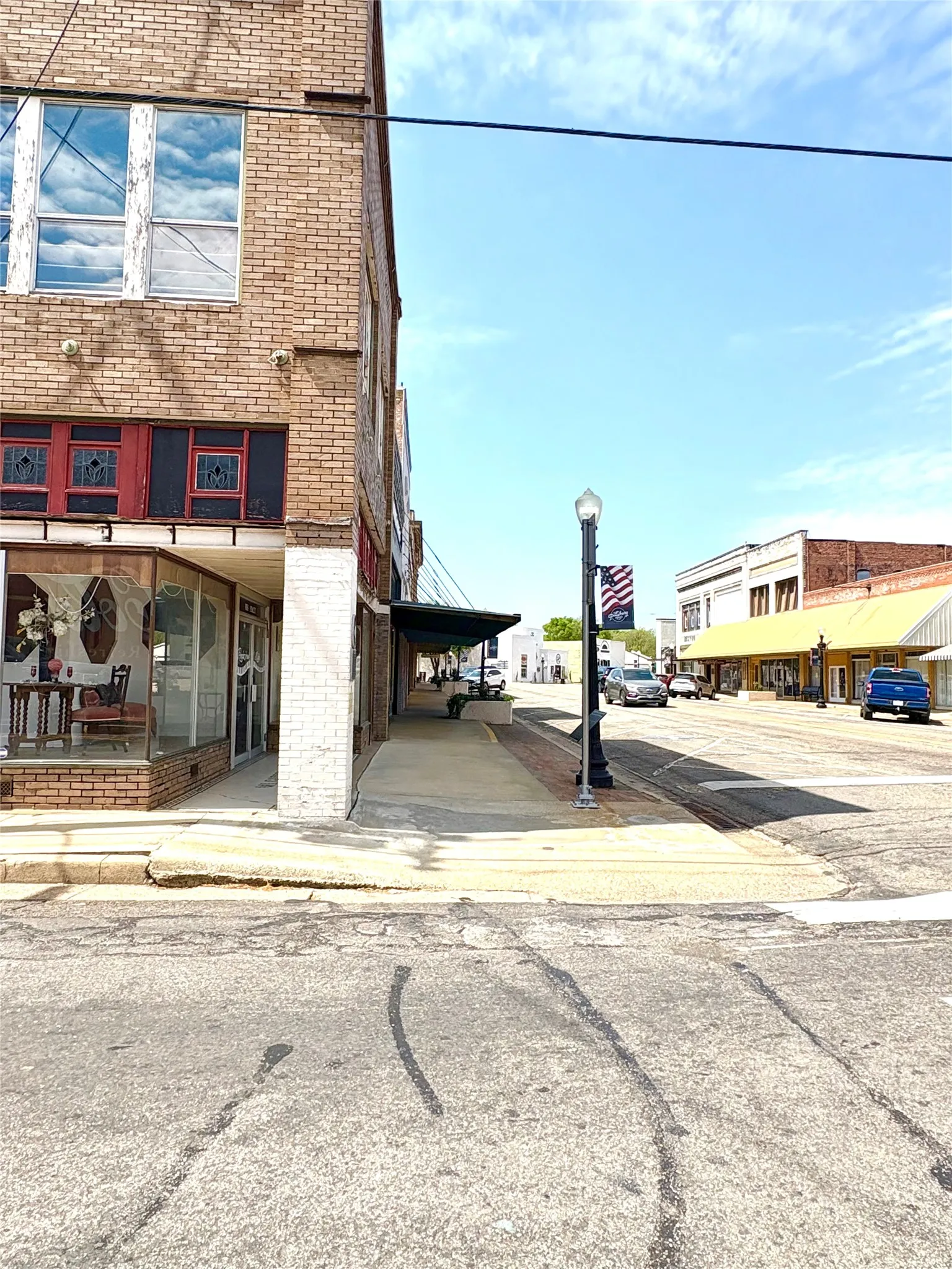 Retail For Sale in Camp County , 102 Quitman Street, Pittsburg, Texas 75686, 0, 0, Garage spaces, 0 Sqft, built in 1927, Price $349,000, mls#21280137, Real Estate Agent in Pittsburg, Homes For Sale in Camp county, Homes For Sale in Pittsburg, Realtor in Pittsburg Texas, Real Estate Brokerage Independent Realty Texas, Luminita Cordes Realtor