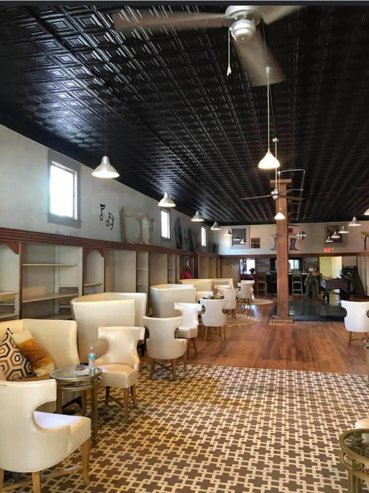 Retail For Sale in Camp County , 102 Quitman Street, Pittsburg, Texas 75686, 0, 0, Garage spaces, 0 Sqft, built in 1927, Price $349,000, mls#21280137, Real Estate Agent in Pittsburg, Homes For Sale in Camp county, Homes For Sale in Pittsburg, Realtor in Pittsburg Texas, Real Estate Brokerage Independent Realty Texas, Luminita Cordes Realtor